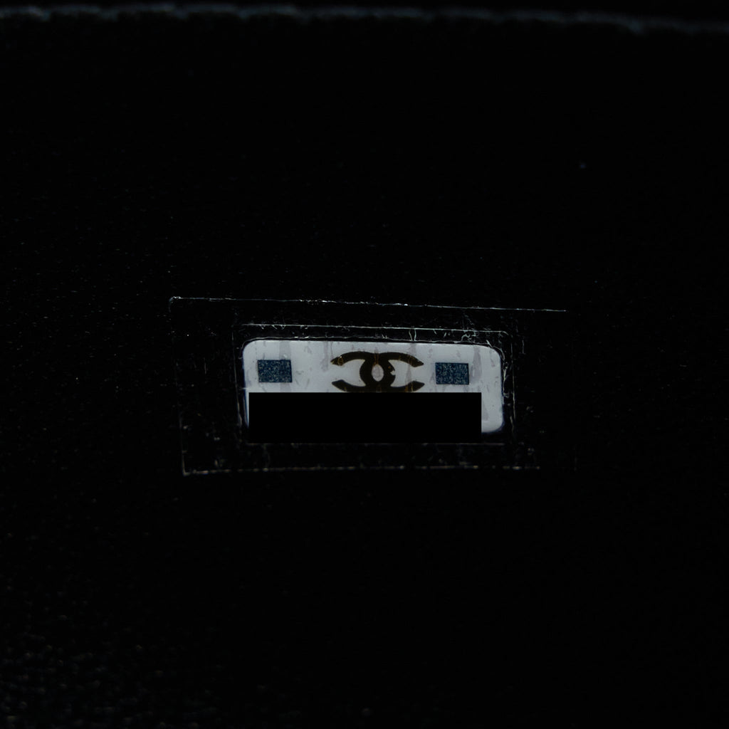 CHANEL 22B FLAP BAG WITH ENAMEL TOP HANDLE LAMBSKIN BLACK GHW