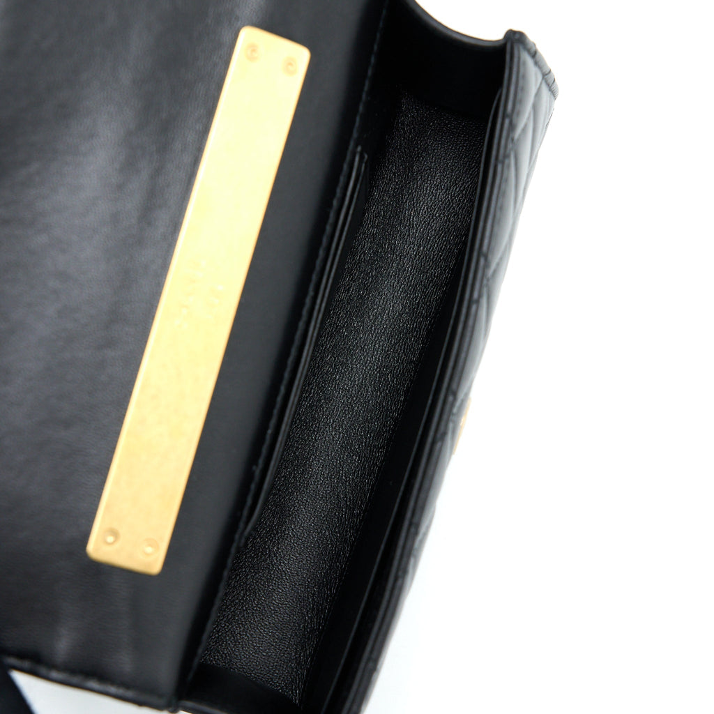 CHANEL 22B FLAP BAG WITH ENAMEL TOP HANDLE LAMBSKIN BLACK GHW