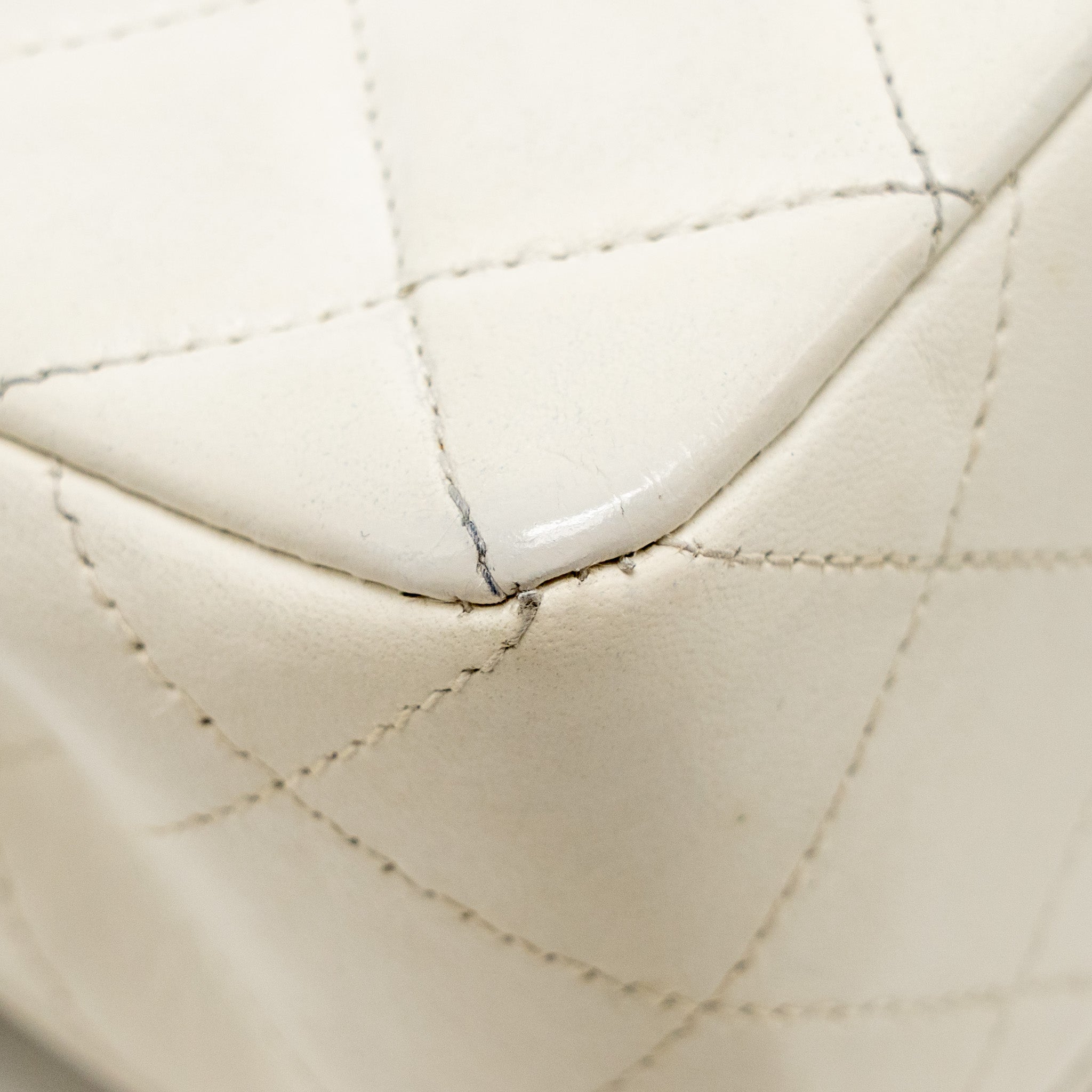 CHANEL VINTAGE SMALL CLASSIC DOUBLE FLAP BAG LAMBSKIN WHITE GHW
