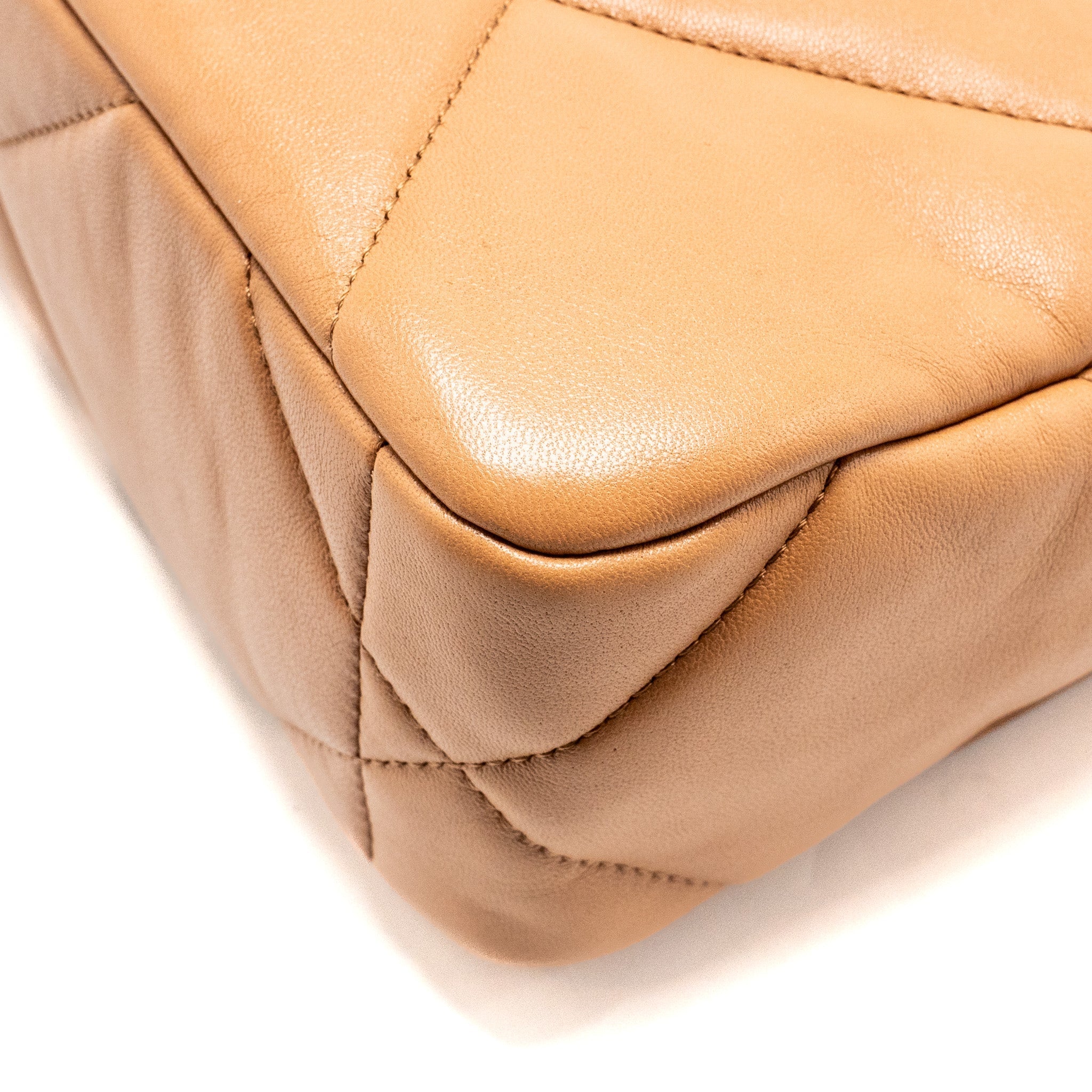 CHANEL SMALL 19 BAG LAMBSKIN CARAMEL MULTICOLOUR HARDWARE (MICROCHIP)