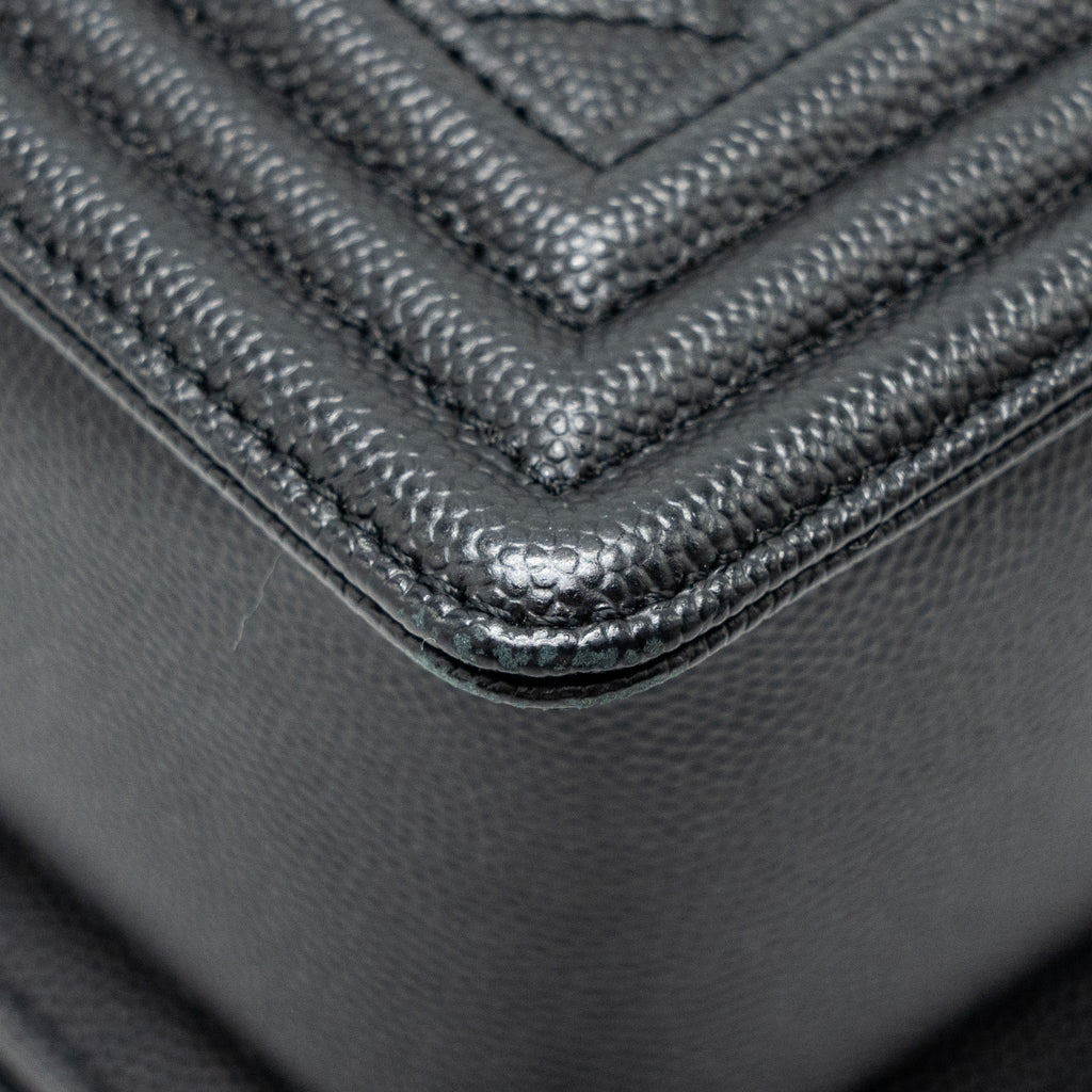 CHANEL MEDIUM BOY BAG CAVIAR BLACK GHW
