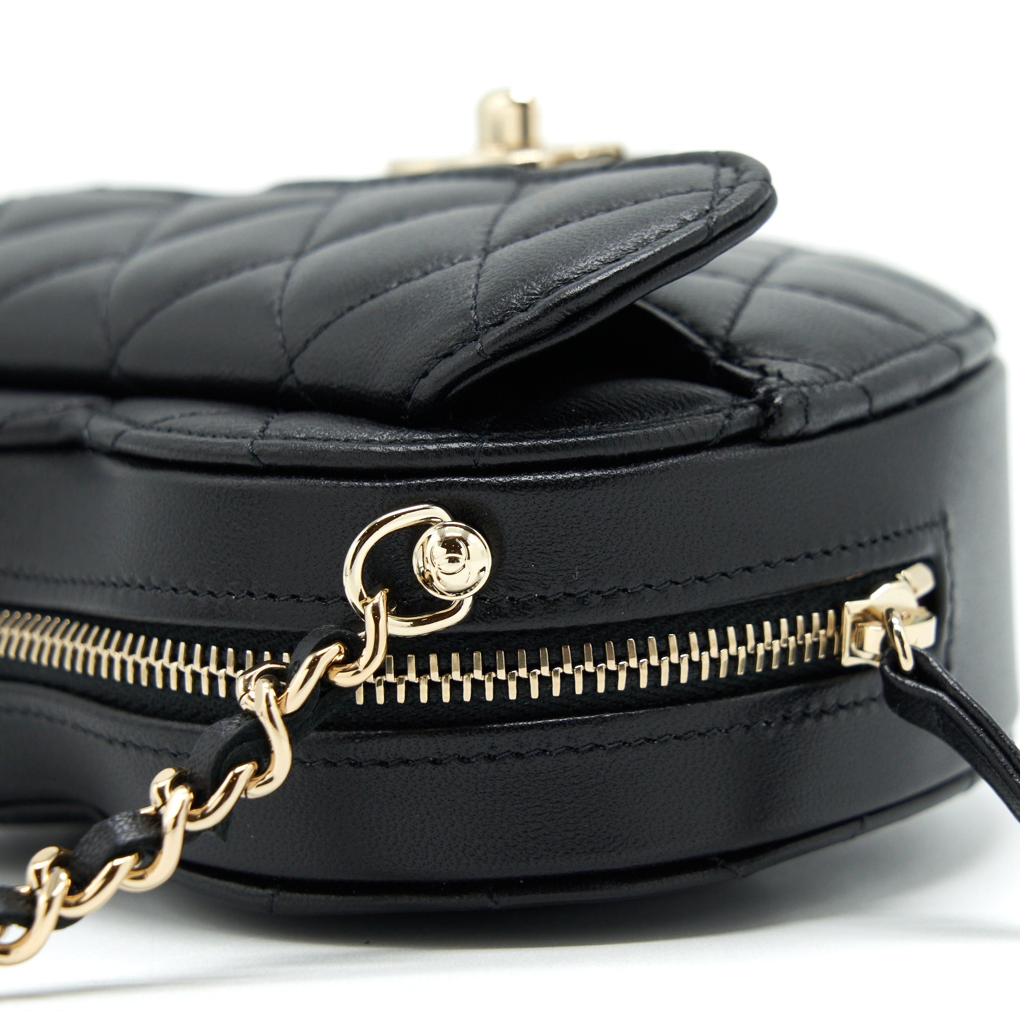 CHANEL 22S SMALL HEART BAG LAMBSKIN BLACK LGHW