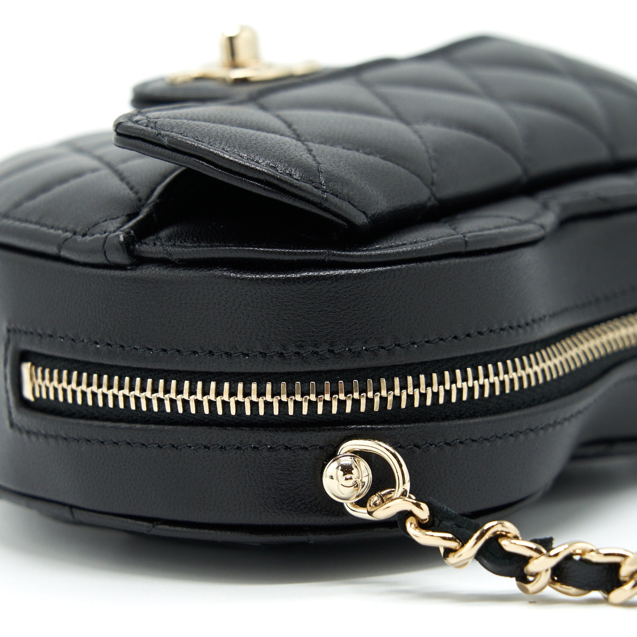 CHANEL 22S SMALL HEART BAG LAMBSKIN BLACK LGHW