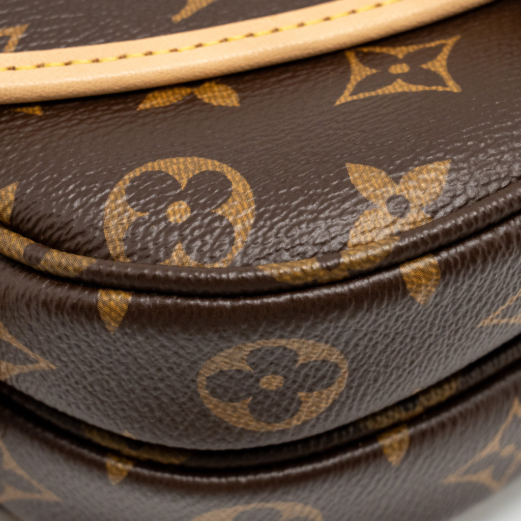 LOUIS VUITTON SAUMUR BB MONOGRAM CANVAS GHW