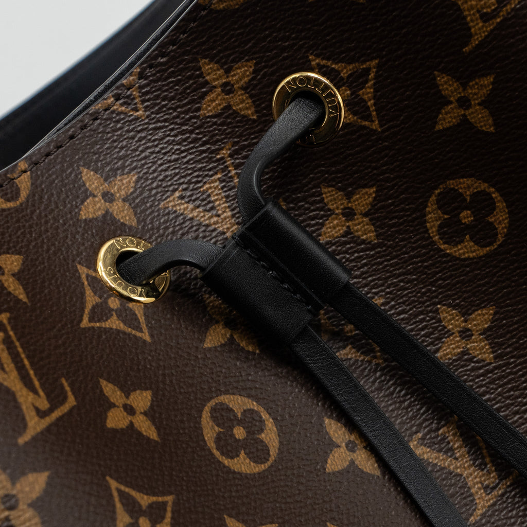 LOUIS VUITTON NEONOE MONOGRAM CANVAS/BLACK GHW