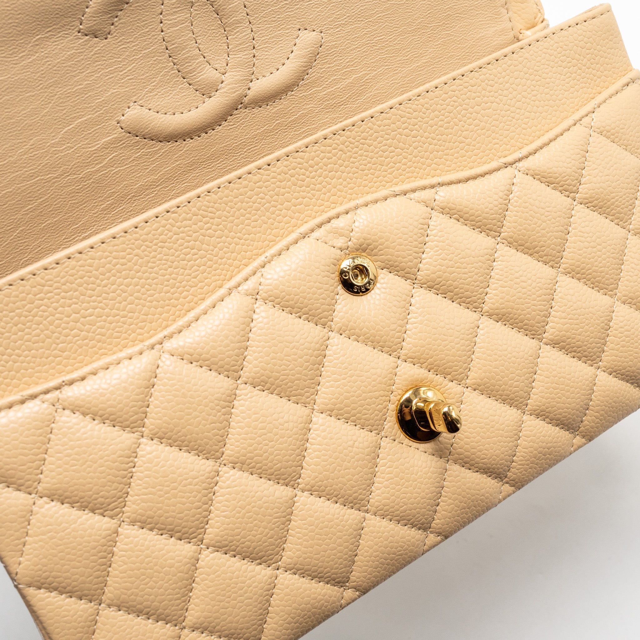 CHANEL MEDIUM CLASSIC DOUBLE FLAP BAG CAVIAR BEIGE GHW