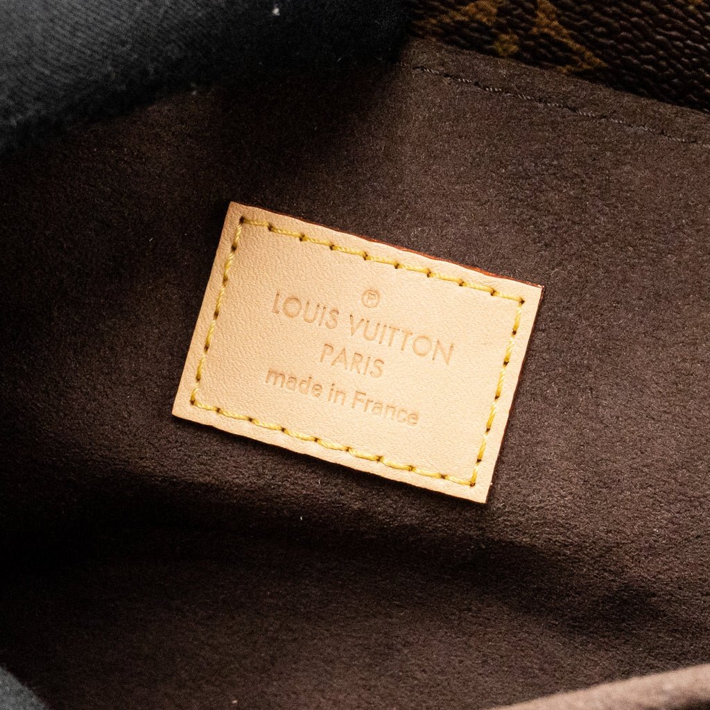 LOUIS VUITTON POCHETTE METIS MONOGRAM CANVAS GHW