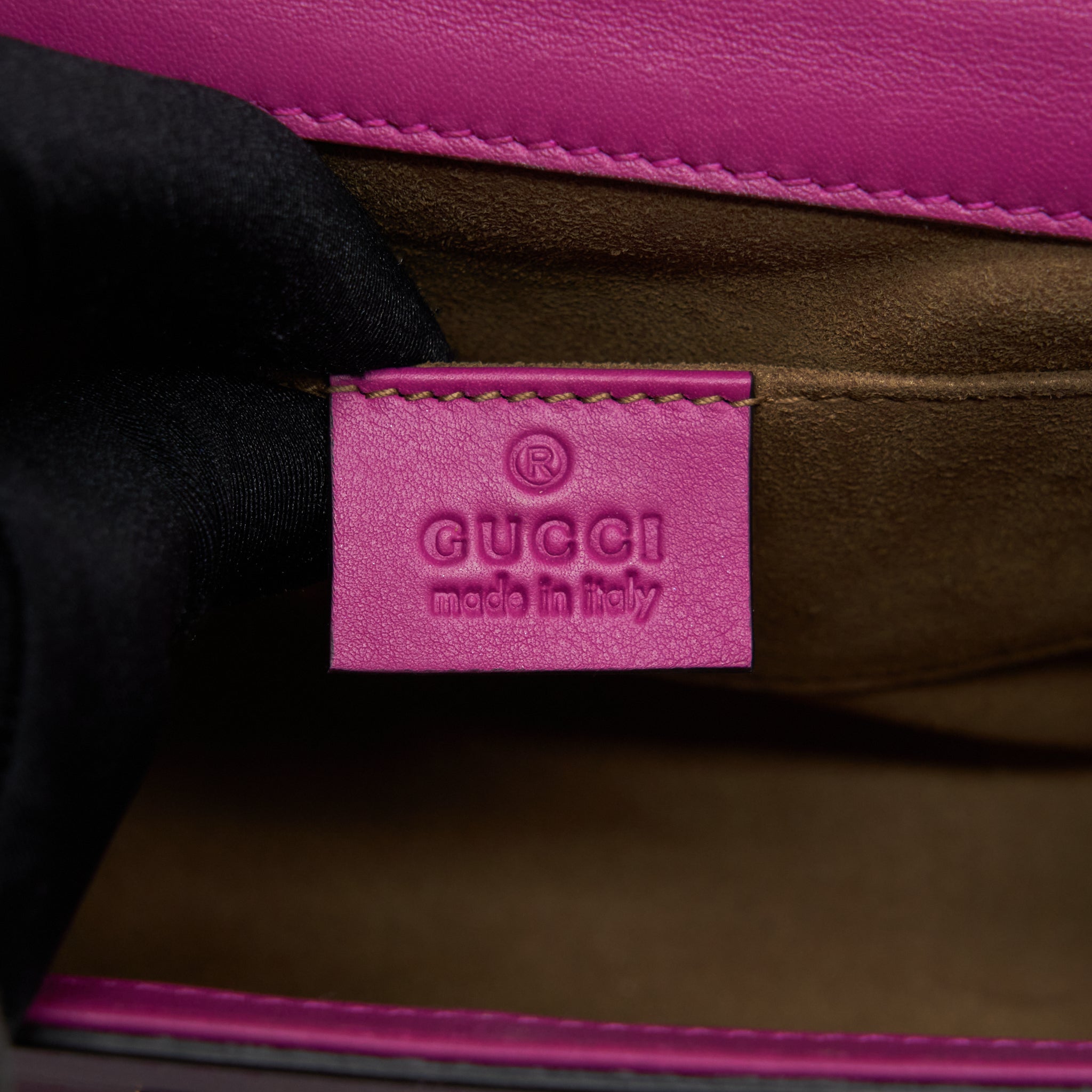 GUCCI SMALL PADLOCK PINK GHW