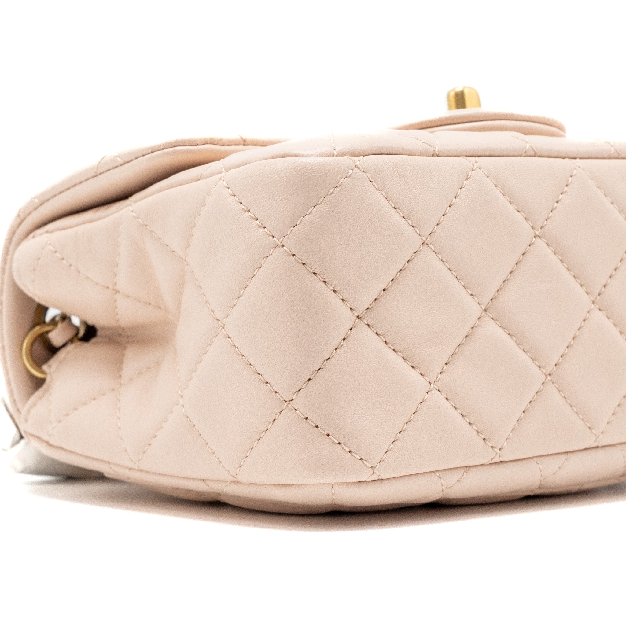 CHANEL 22C PEARL CRUSH MINI SQUARE FLAP BAG LAMBSKIN PINK GHW (MICROCHIP)