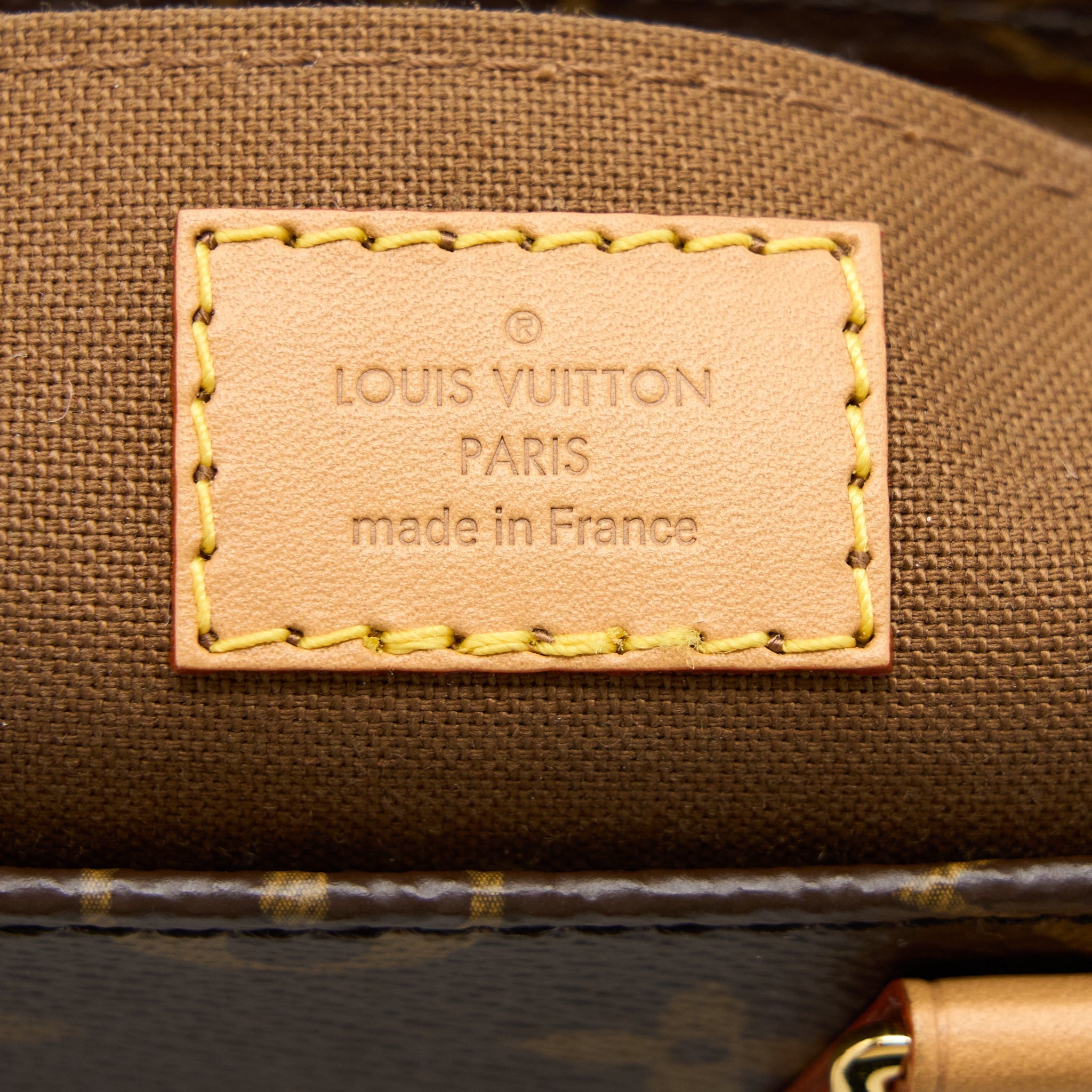 LOUIS VUITTON PETIT SAC PLAT MONOGRAM CANVAS GHW