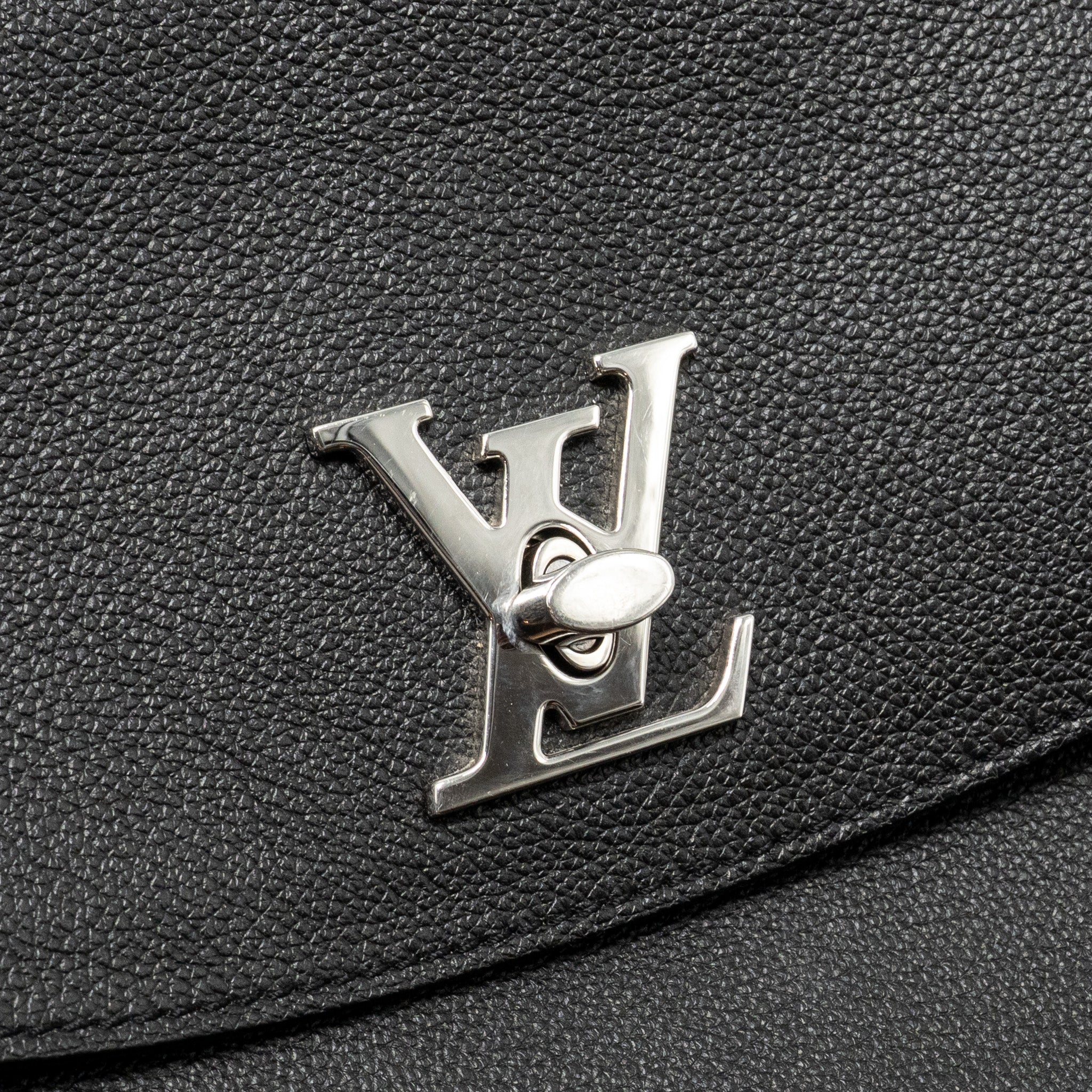 LOUIS VUITTON LOCKME EVER MM GRAINED CALFSKIN BLACK SHW