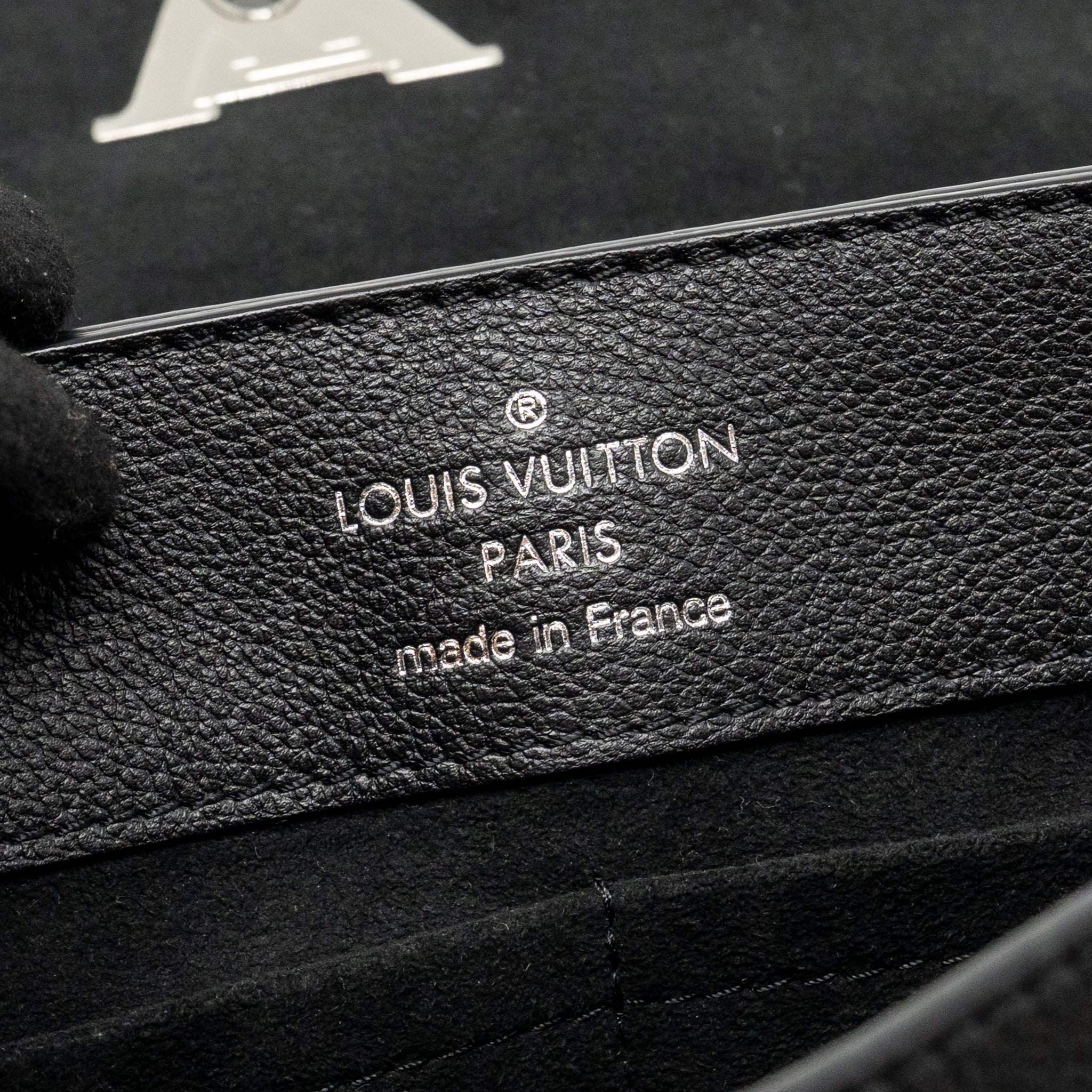 LOUIS VUITTON LOCKME EVER MM GRAINED CALFSKIN BLACK SHW