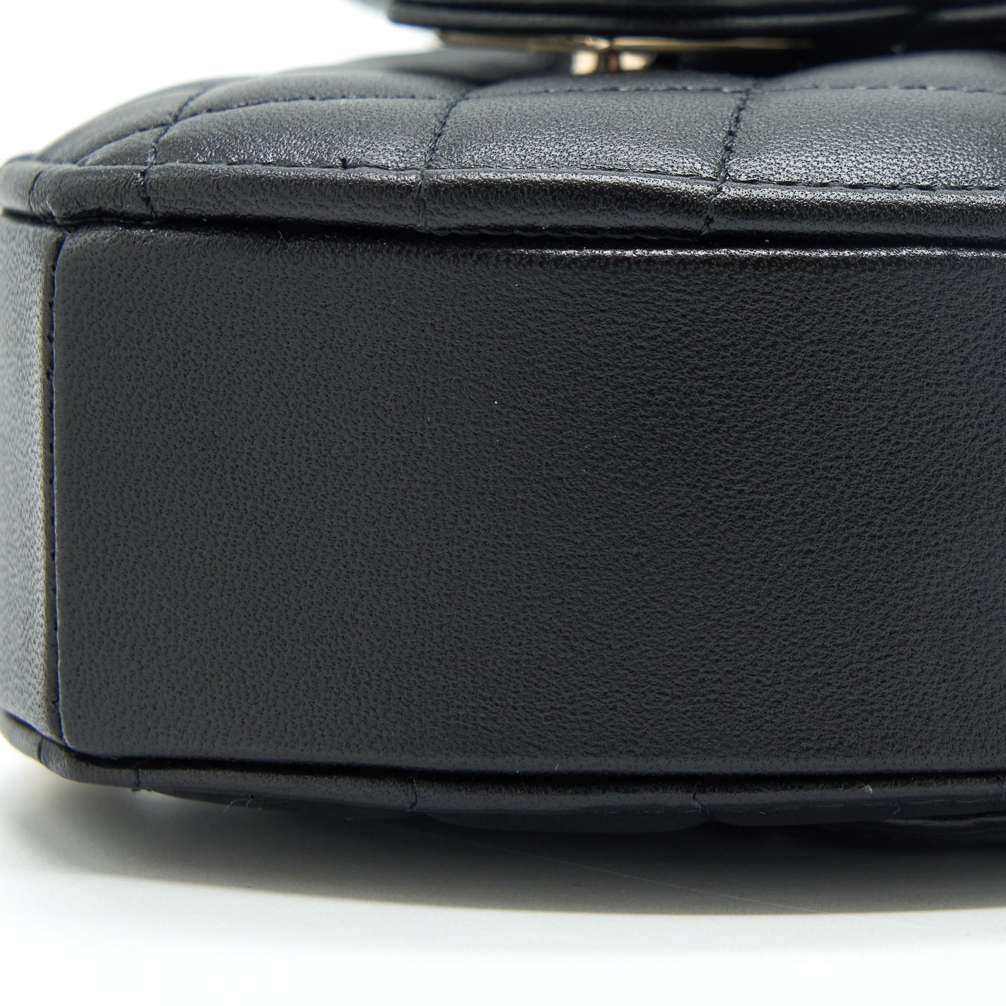 CHANEL 22S SMALL HEART BAG LAMBSKIN BLACK LGHW