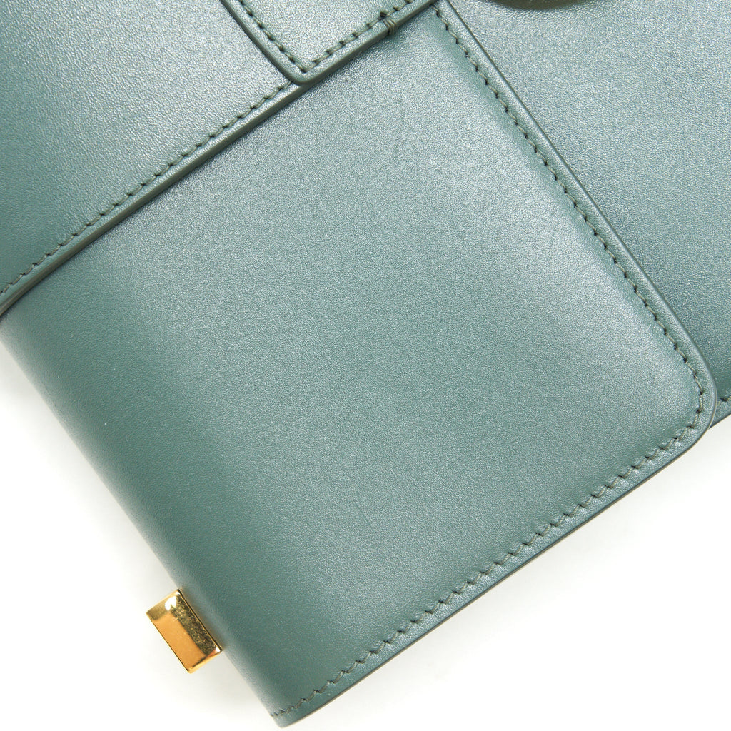 DIOR 30 MONTAIGNE MEDIUM FLAP BAG GREEN WITH GHW