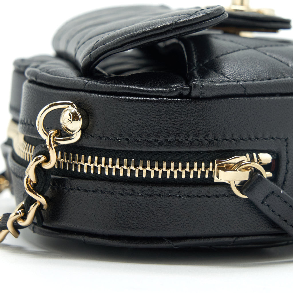 CHANEL 22S SMALL HEART BAG LAMBSKIN BLACK LGHW