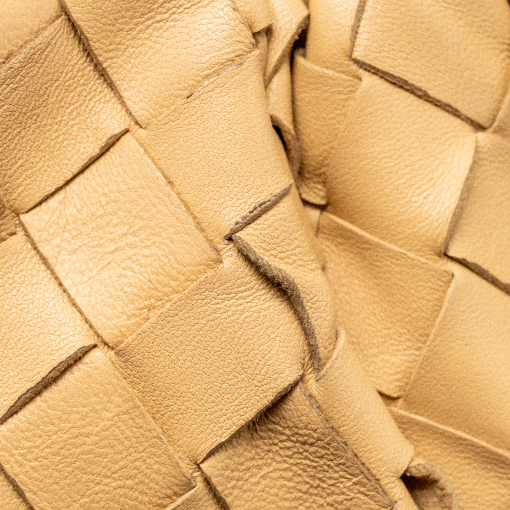 BOTTEGA VENETA MINI POUCH INTRECCIATO LAMBSKIN BEIGE