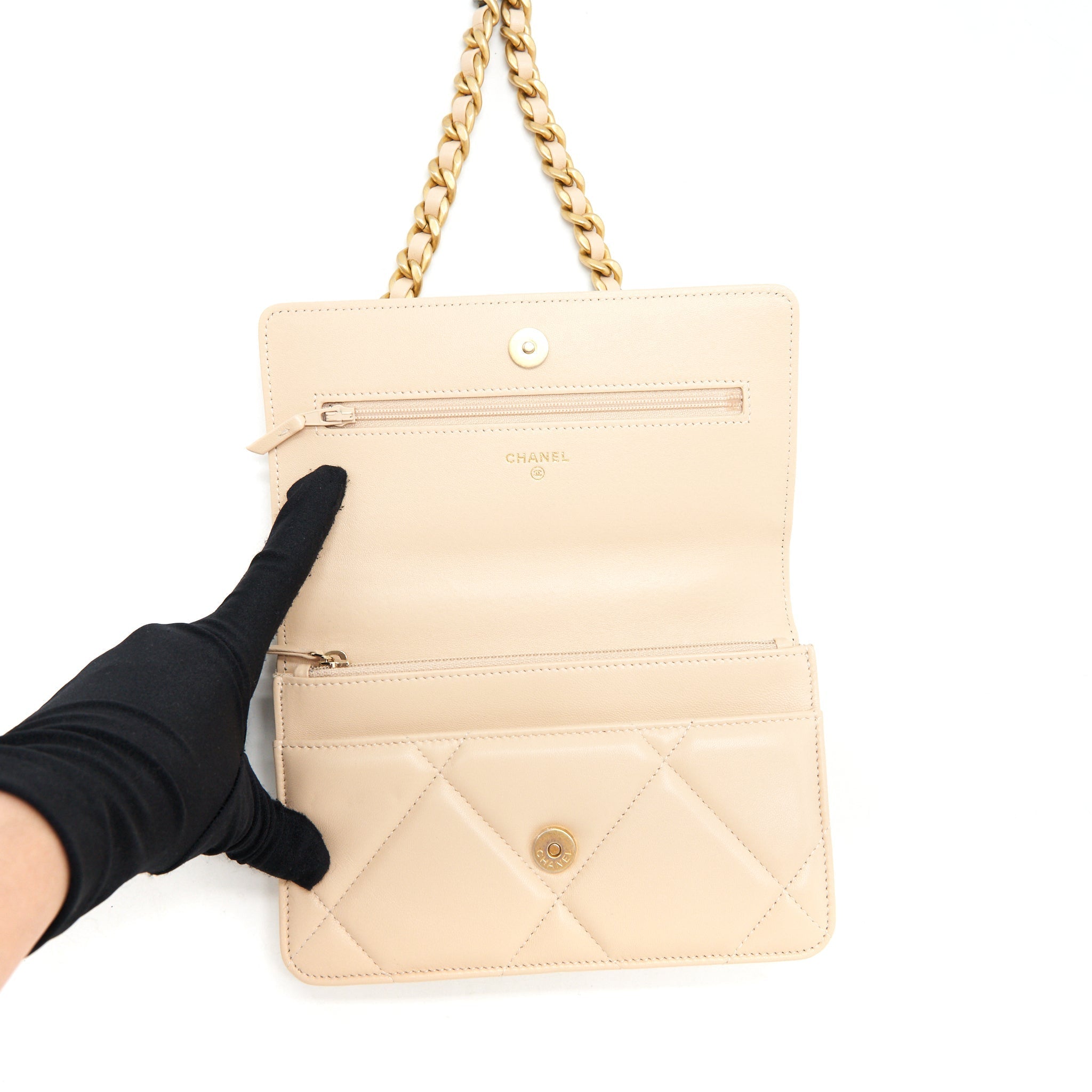 CHANEL 19 WALLET ON CHAIN LAMBSKIN BEIGE GHW