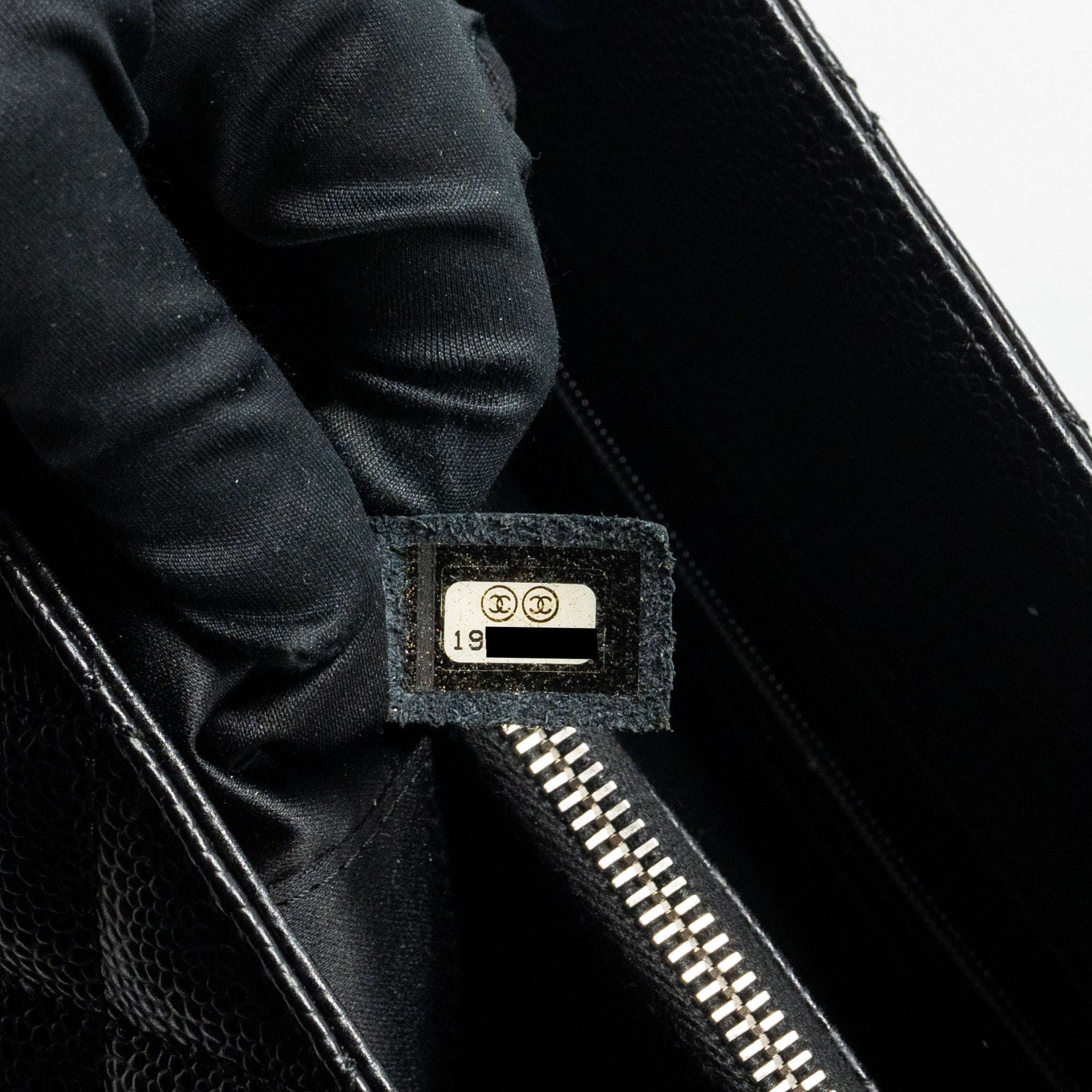 CHANEL GRAND SHOPPING TOTE CAVIAR BLACK SHW