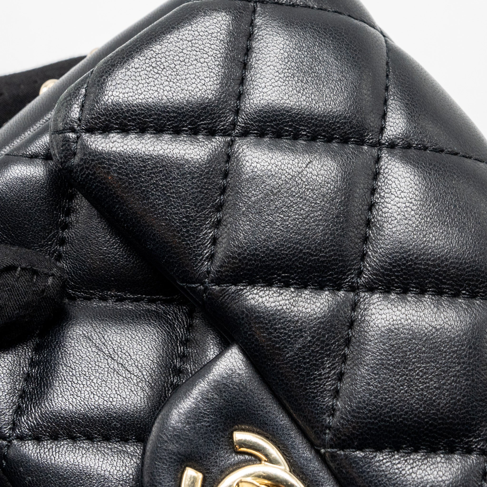 CHANEL PEARL CHAIN QUILTED FLAP BAG LAMBSKIN BLACK GHW