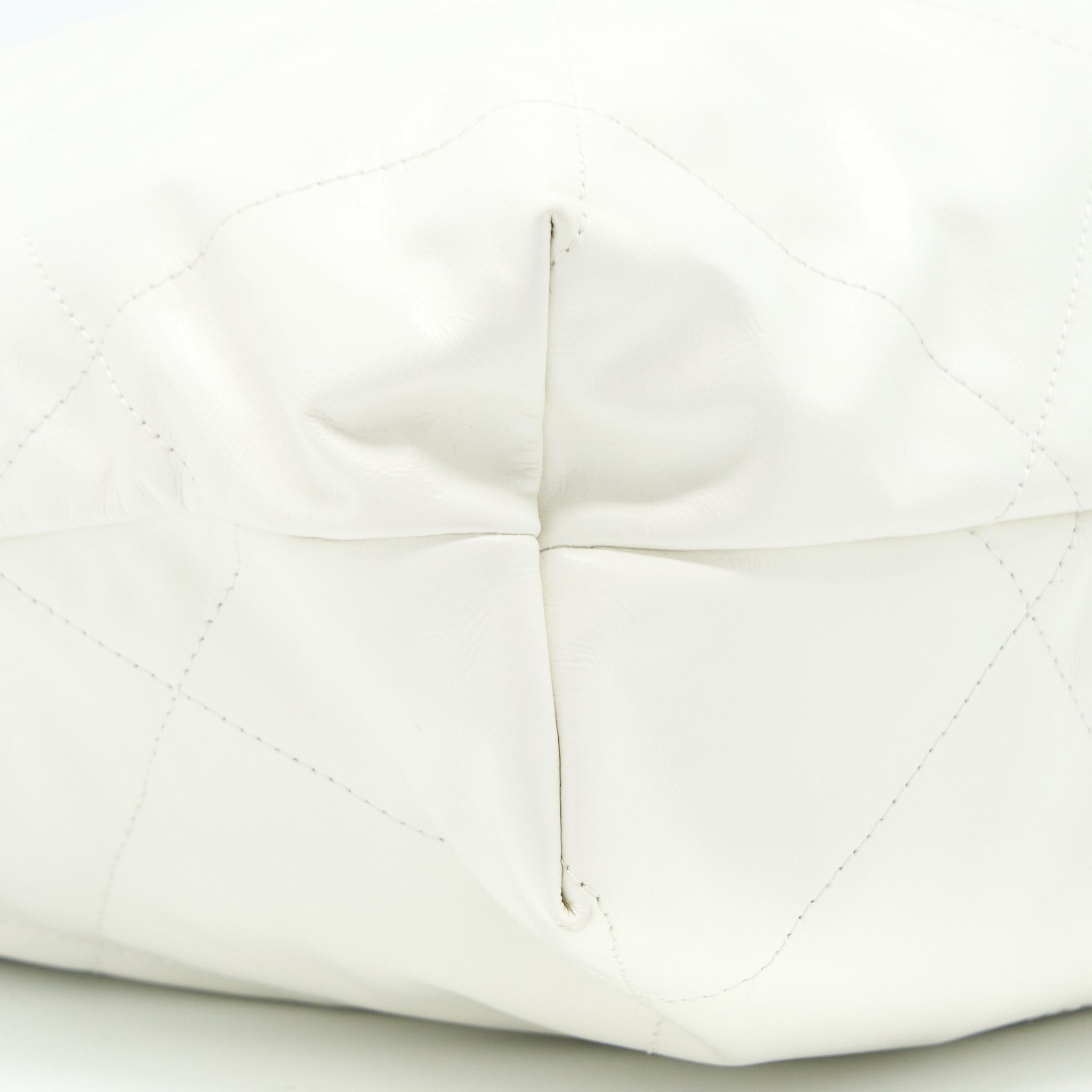 CHANEL LARGE 22 BAG CALFSKIN WHITE BRUSHED GHW (MICROCHIP)
