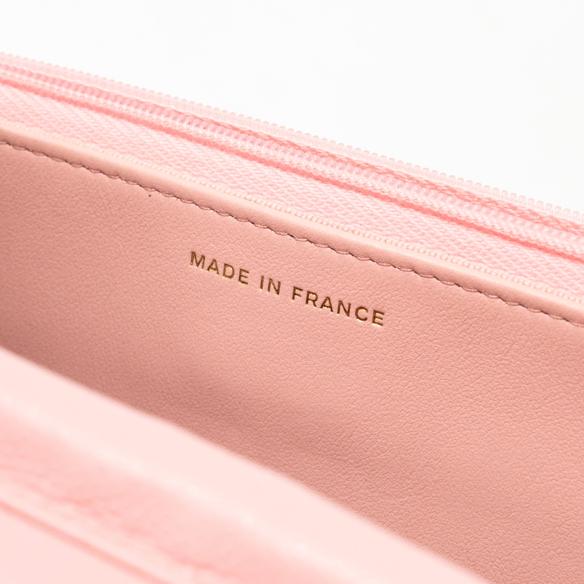 CHANEL CLASSIC WALLET ON CHAIN CAVIAR PINK LGHW (MICROCHIP)