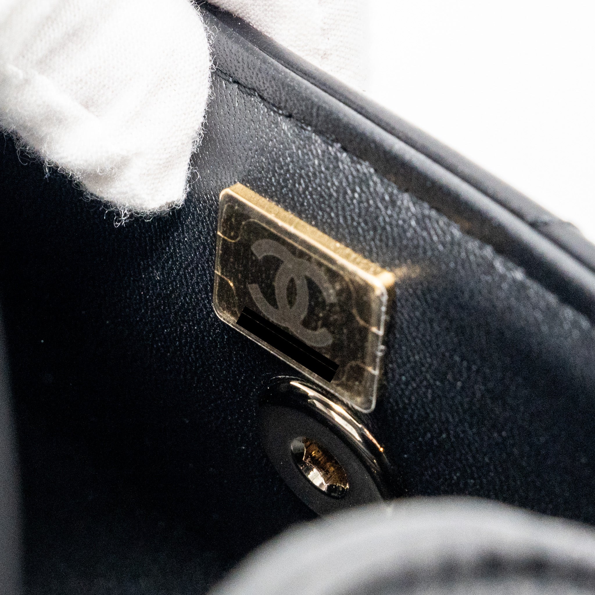 CHANEL 23K TOP HANDLE VANITY BAG SHINY CALFSKIN BLACK GHW (MICROCHIP)