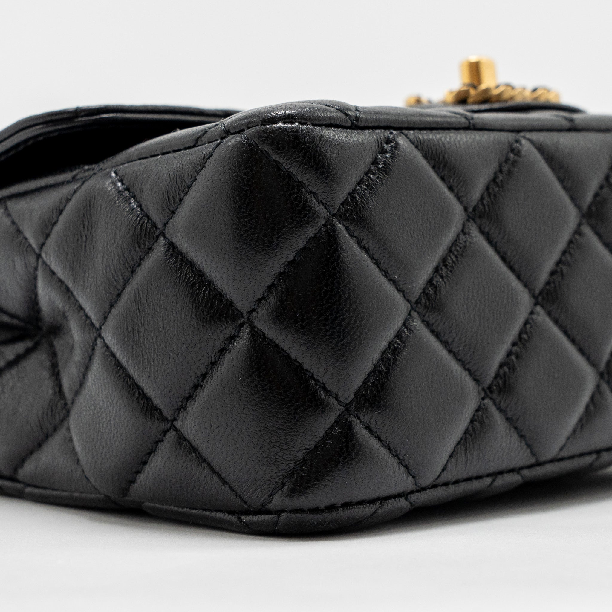 CHANEL 24C DETAIL TOP HANDLE FLAP BAG LAMBSKIN BLACK GHW (MICROCHIP)