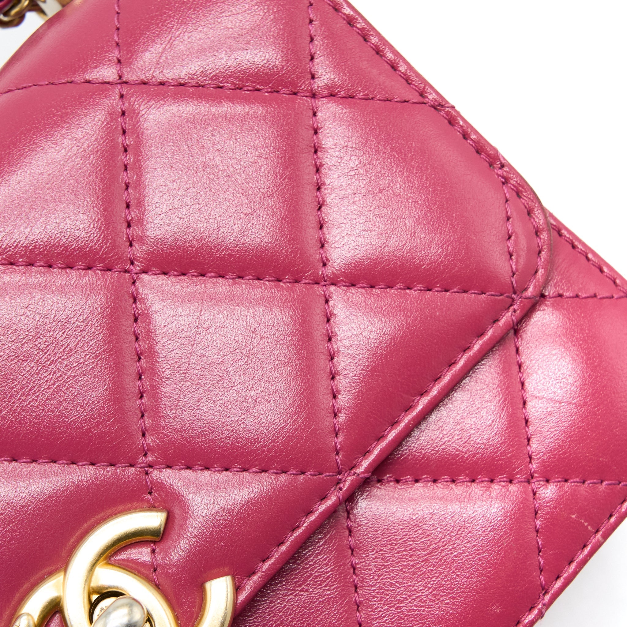 CHANEL 21A SMALL GOLD CRUSH FLAP BAG CALFSKIN RASPBERRY PINK BRUSHED GHW (MICROCHIP)