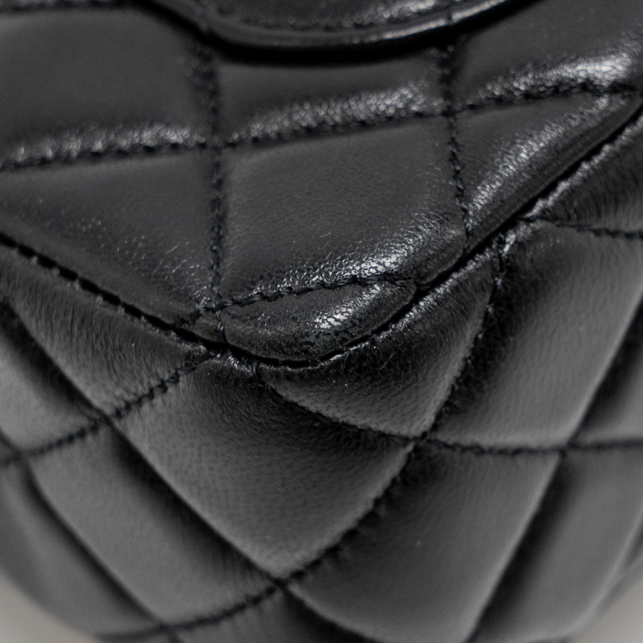 CHANEL 24C DETAIL TOP HANDLE FLAP BAG LAMBSKIN BLACK GHW (MICROCHIP)