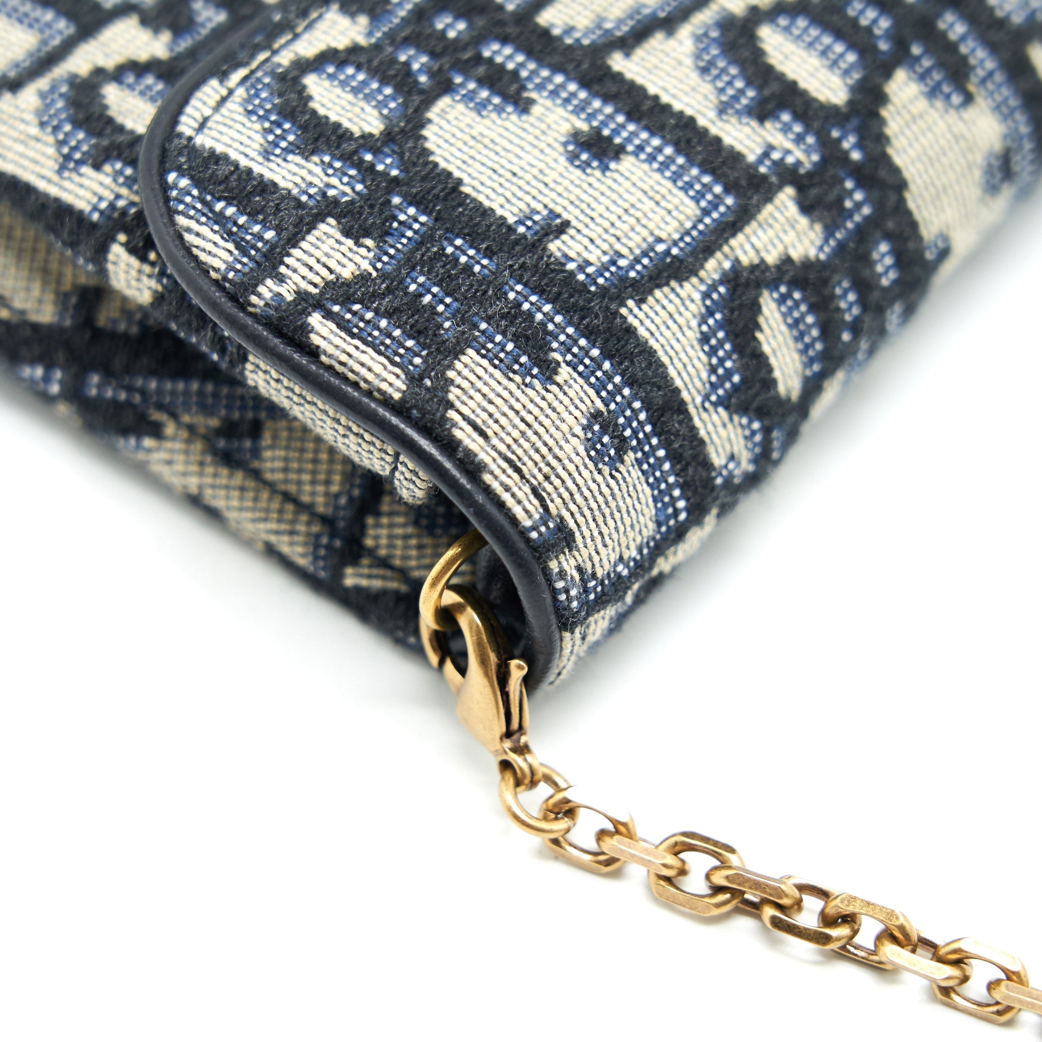 DIOR MINI SADDLE POUCH WITH CHAIN