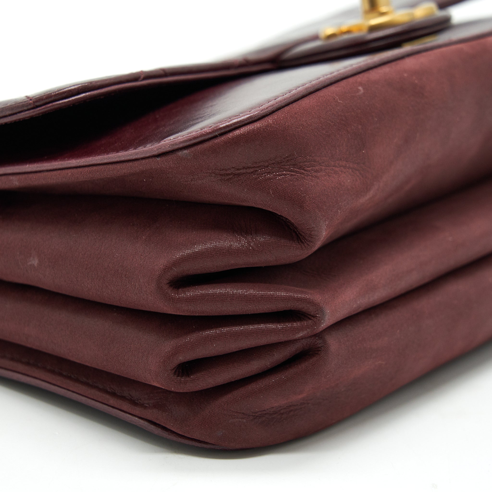 CHANEL SEASONAL FLAP BAG CALFSKIN / SUEDE LEATHER BURGUNDY GHW