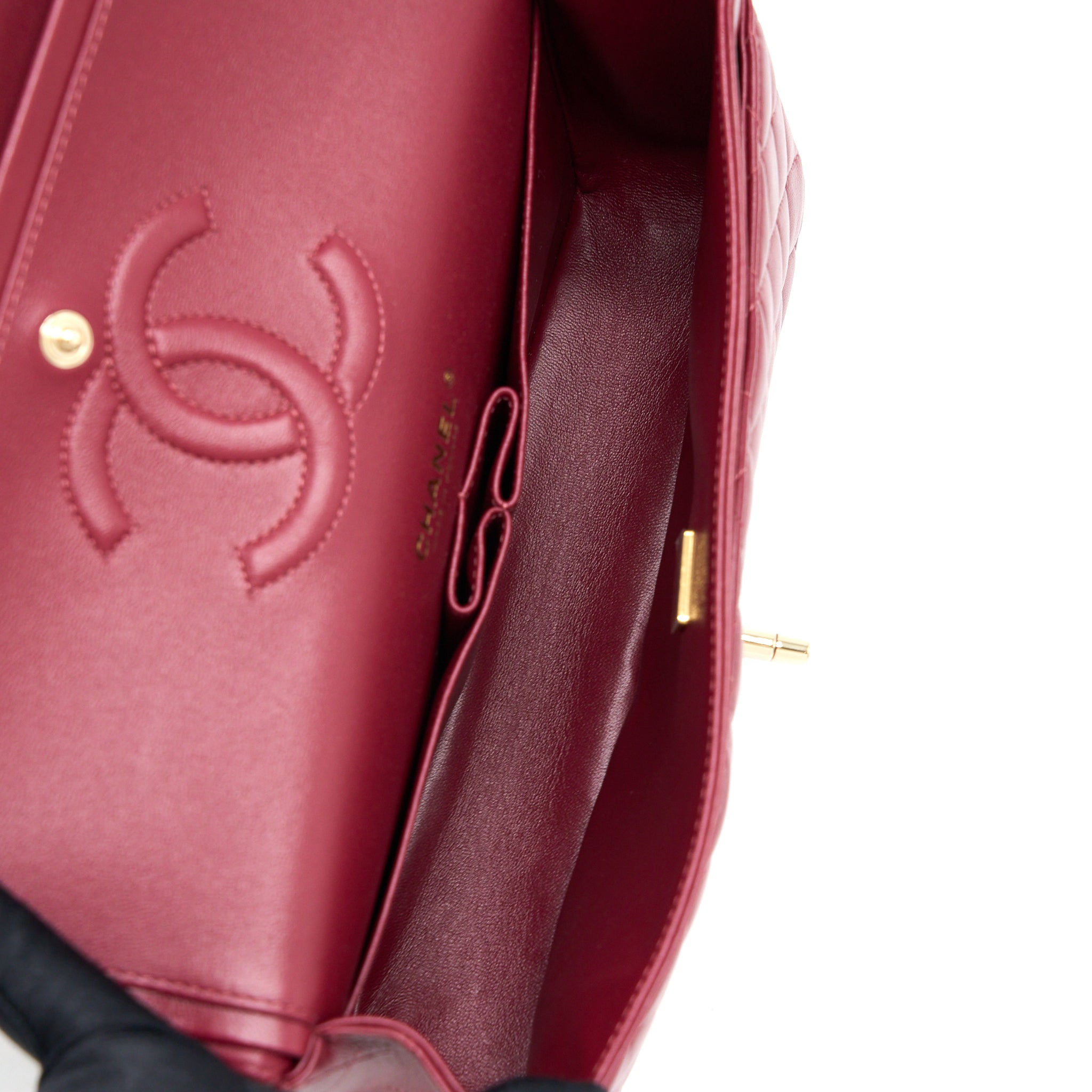 CHANEL MEDIUM CLASSIC FLAP BAG LAMBSKIN DARK RED LGHW (MICROCHIP)