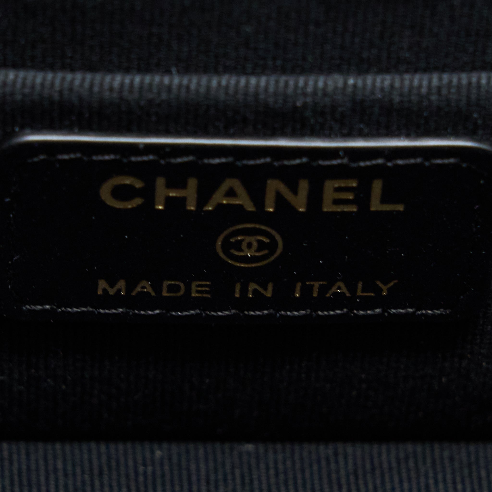 CHANEL 22K TOP HANDLE POCKET LONG VANITY WITH CHAIN BLACK GHW
