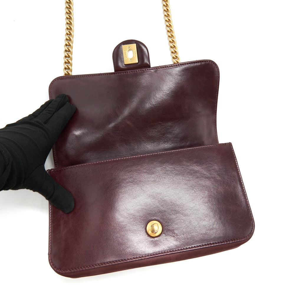 CHANEL SEASONAL FLAP BAG CALFSKIN / SUEDE LEATHER BURGUNDY GHW