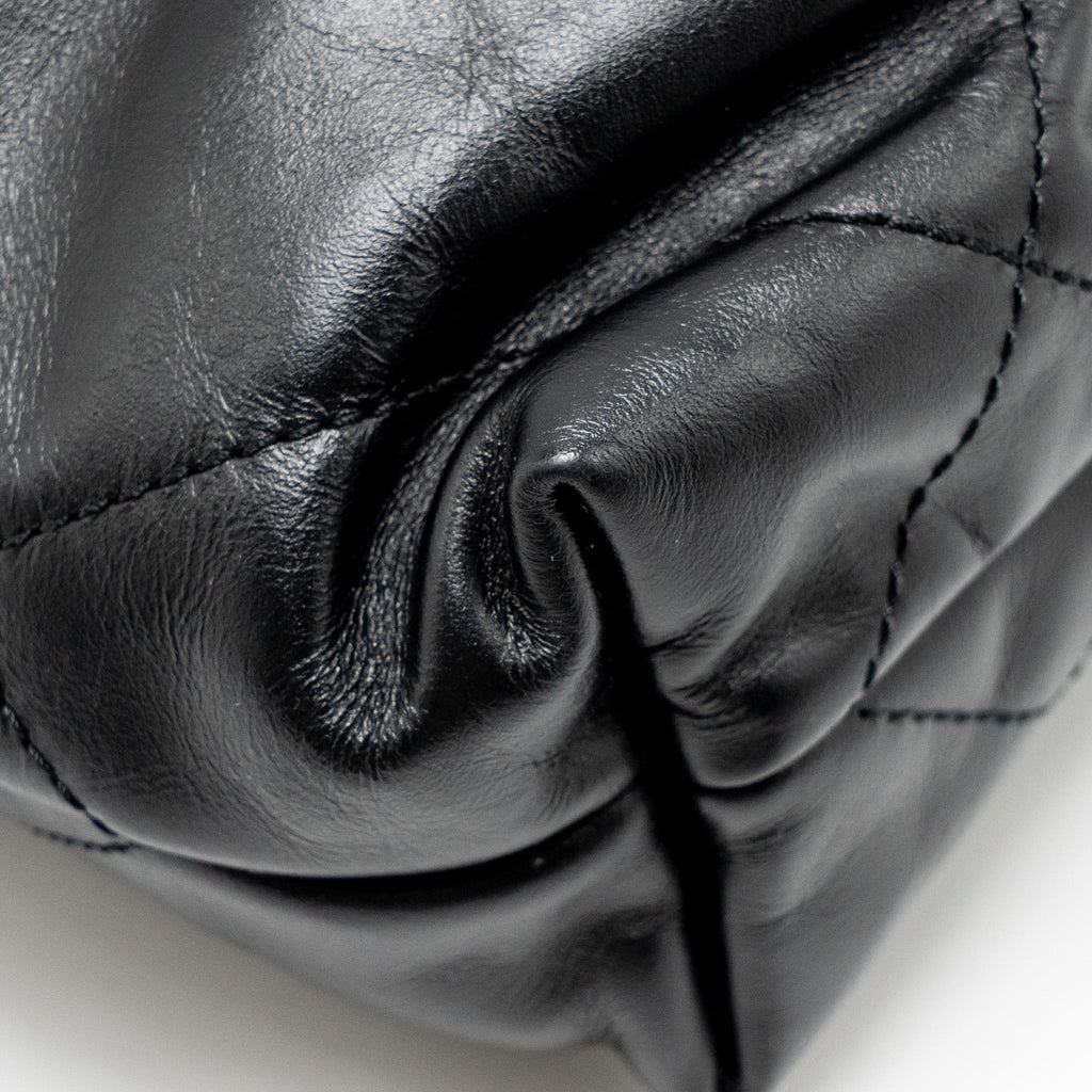 CHANEL MINI 22 BAG CALFSKIN BLACK GHW (MICROCHIP)