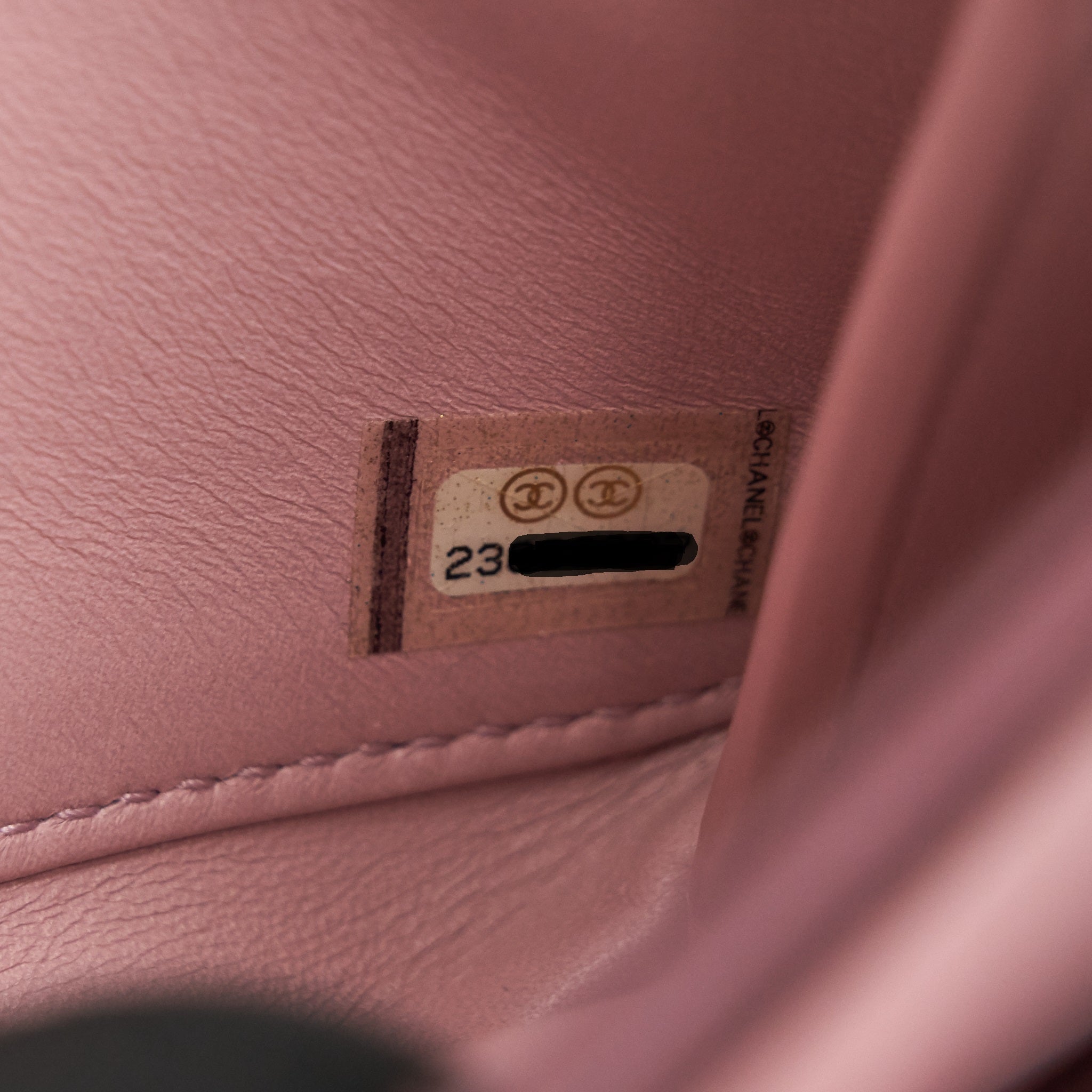 CHANEL SEASONAL FLAP BAG CALFSKIN / SUEDE LEATHER BURGUNDY GHW