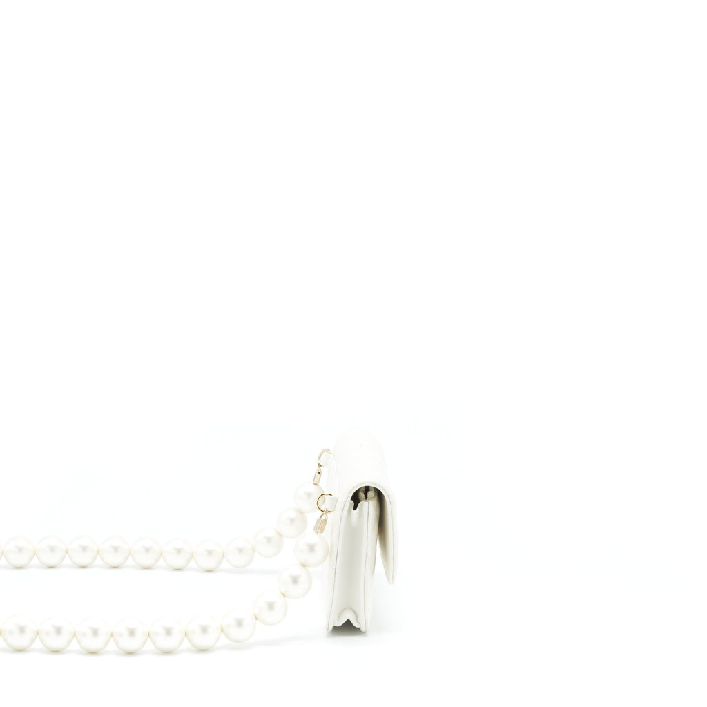 CHANEL GRANT PEARL CRUSH MINI CROSSBODY BAG LAMBSKIN WHITE LGHW