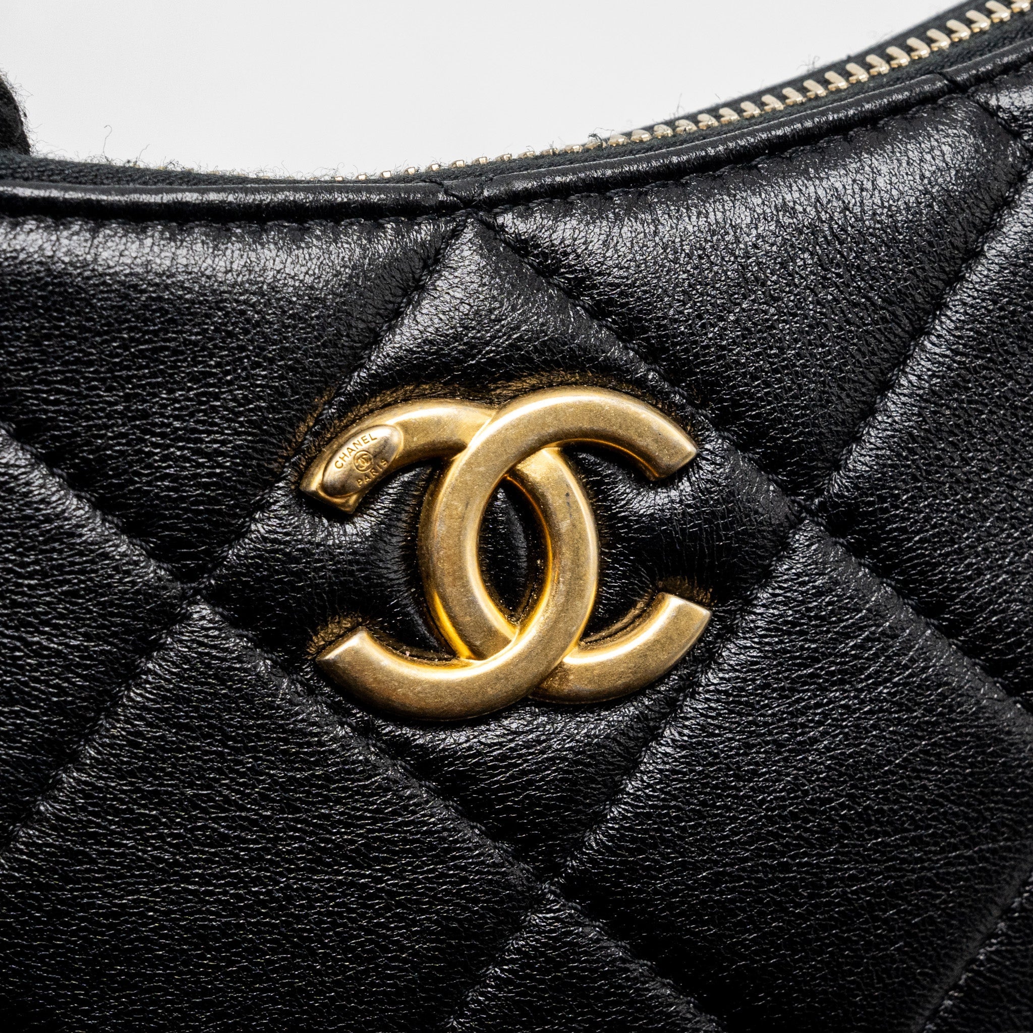 CHANEL 23K HOBO BAG WITH ADJUSTABLE CHAIN LAMBKIN BLACK GHW (MICROCHIP)