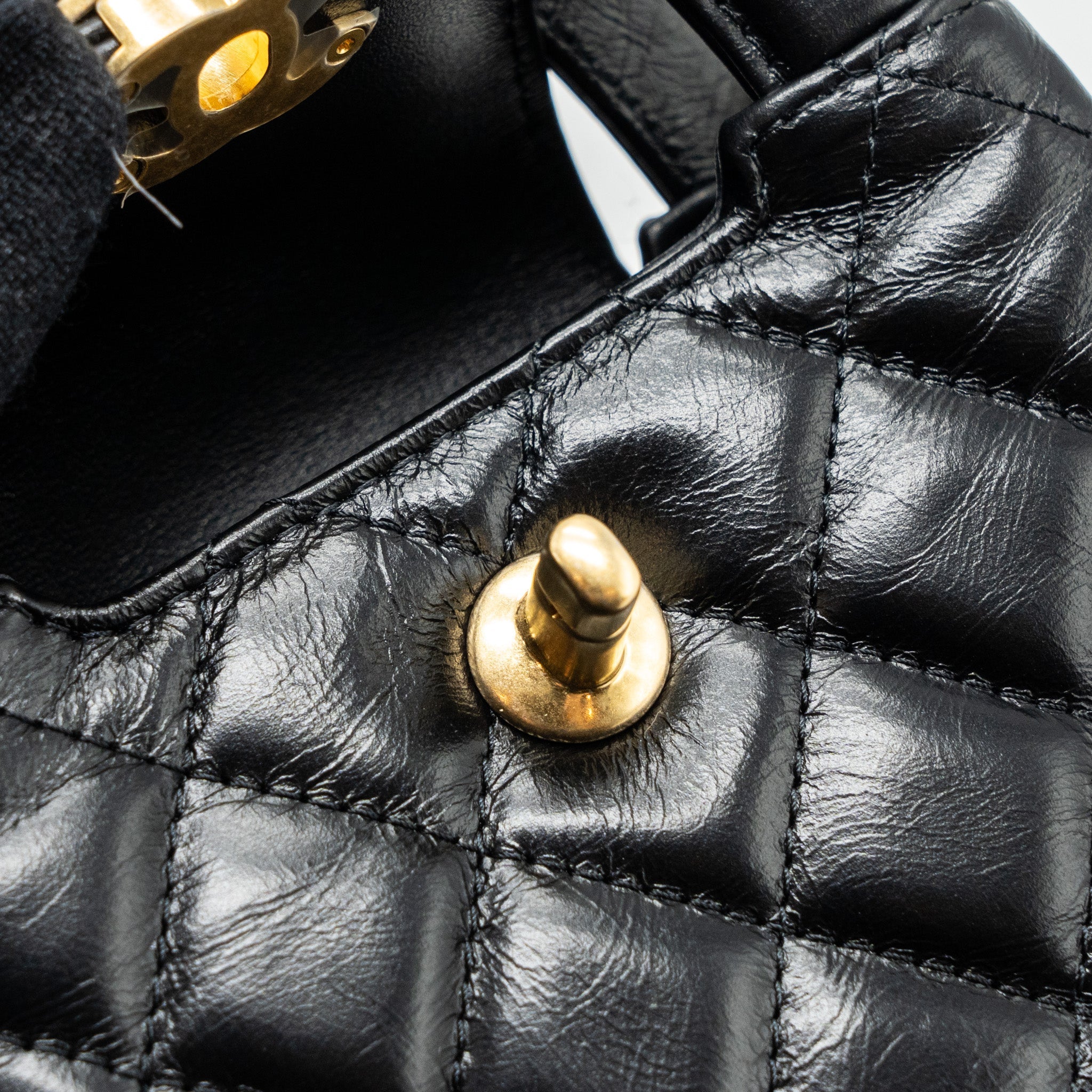 CHANEL 23K NANO SHOPPING TOTE CALFSKIN BLACK GHW(MICROCHIP)