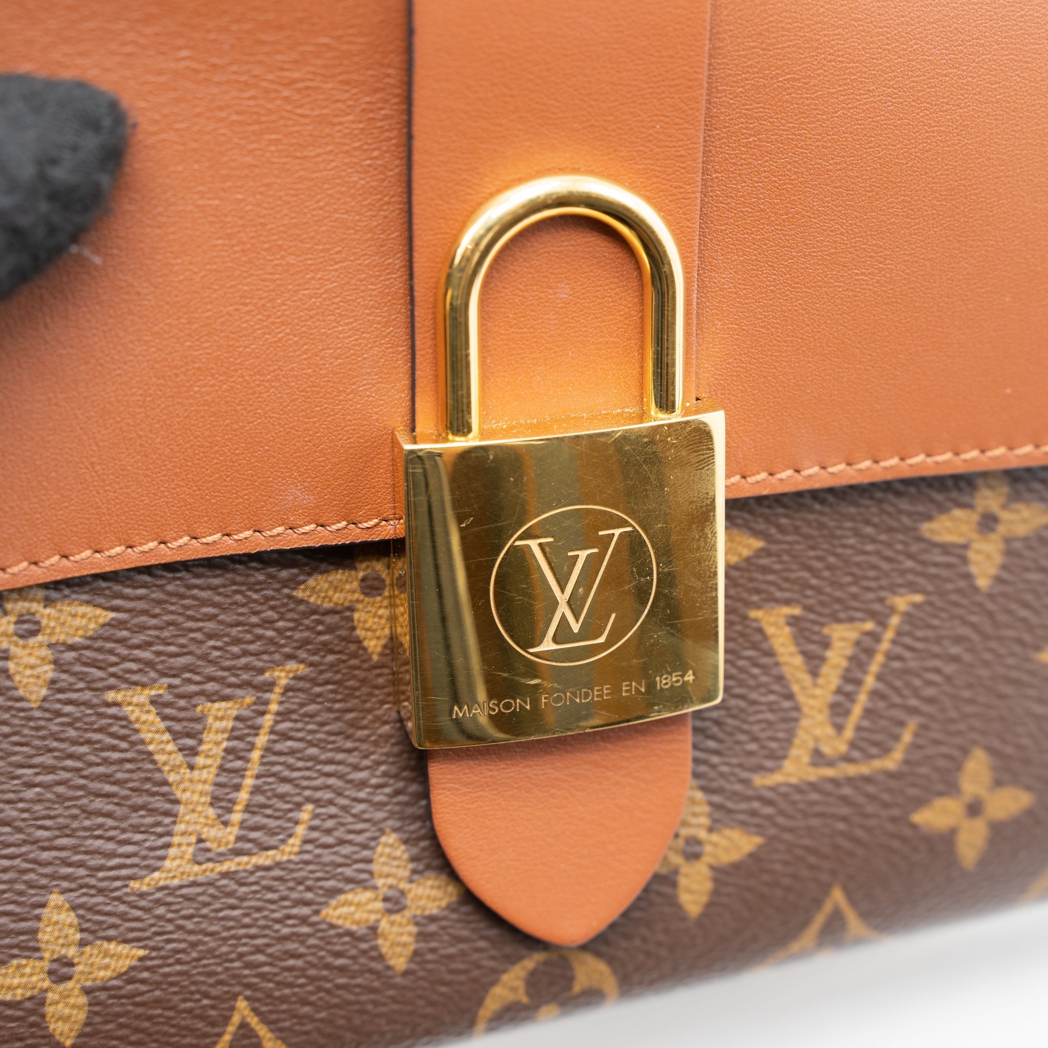 LOUIS VUITTON LOCKY BB MONOGRAM CANVAS/CARAMEL GHW