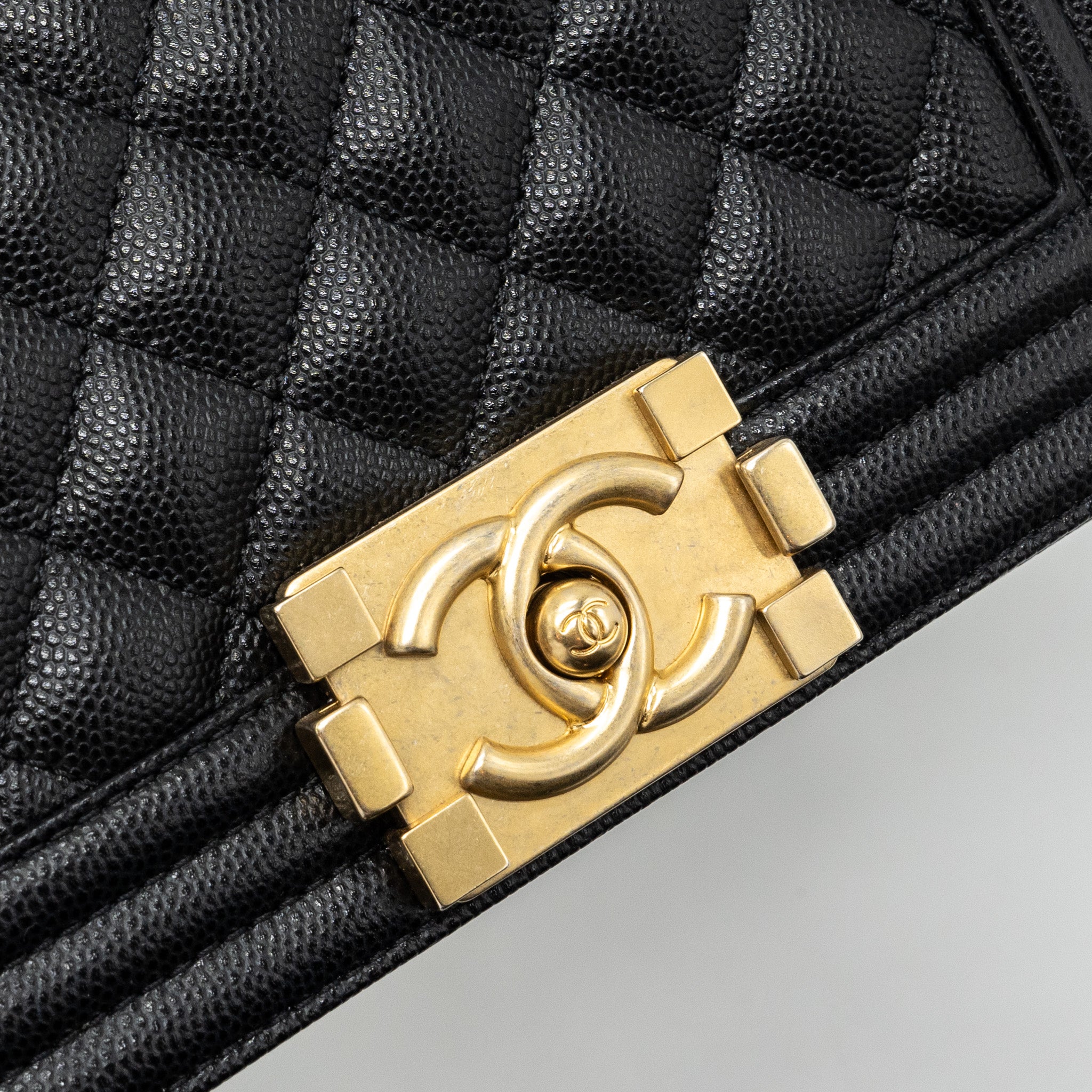 CHANEL SMALL BOY BAG CAVIAR BLACK GHW (MICROCHIP)