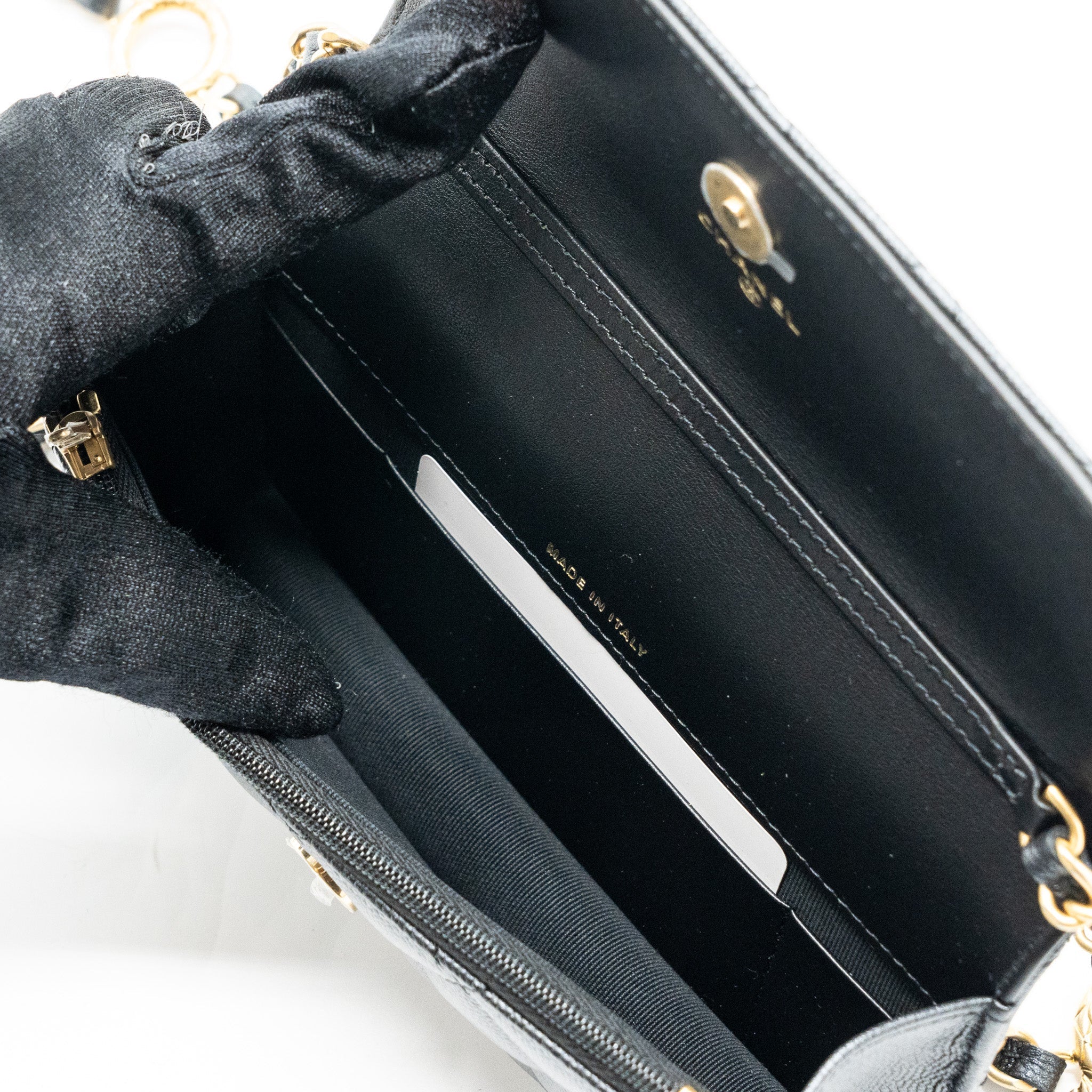 CHANEL MINI FLAP BAG WITH ADJUSTABLE CHAINS CAVIAR BLACK GHW(MICROCHIP)