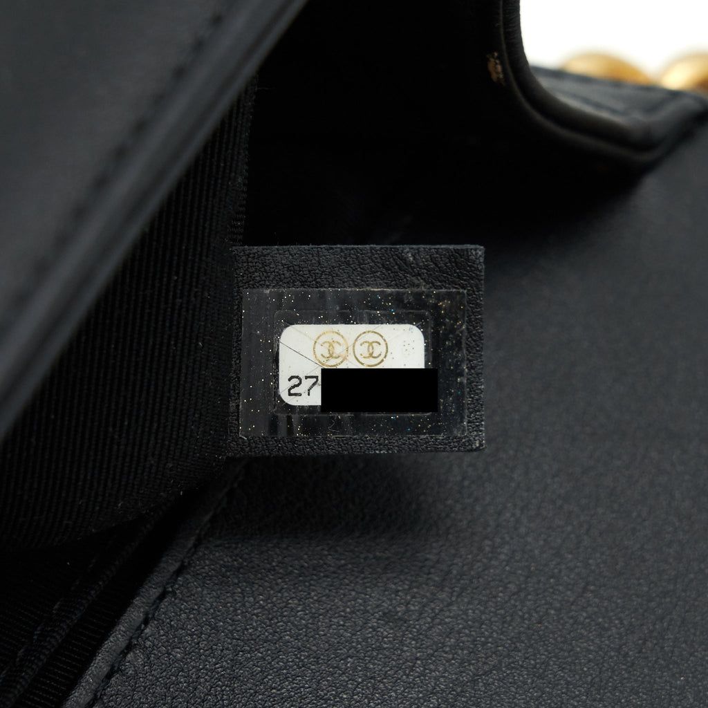 CHANEL MEDIUM BOY BLACK LAMBSKIN GHW