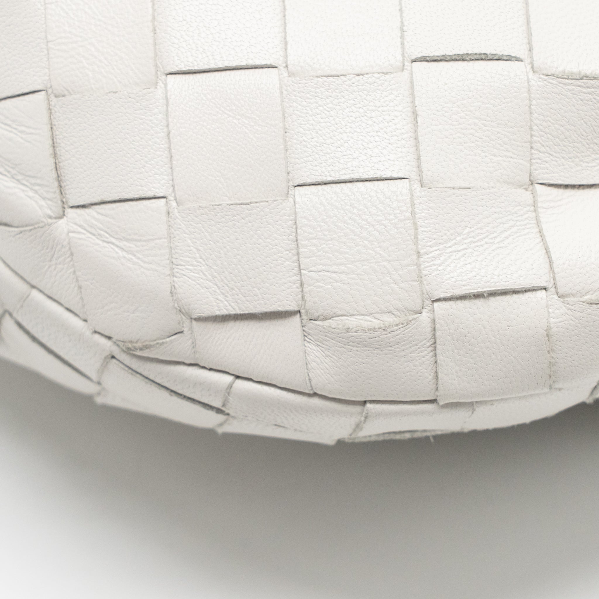 BOTTEGA VENETA MINI JODIE LEATHER WHITE GHW