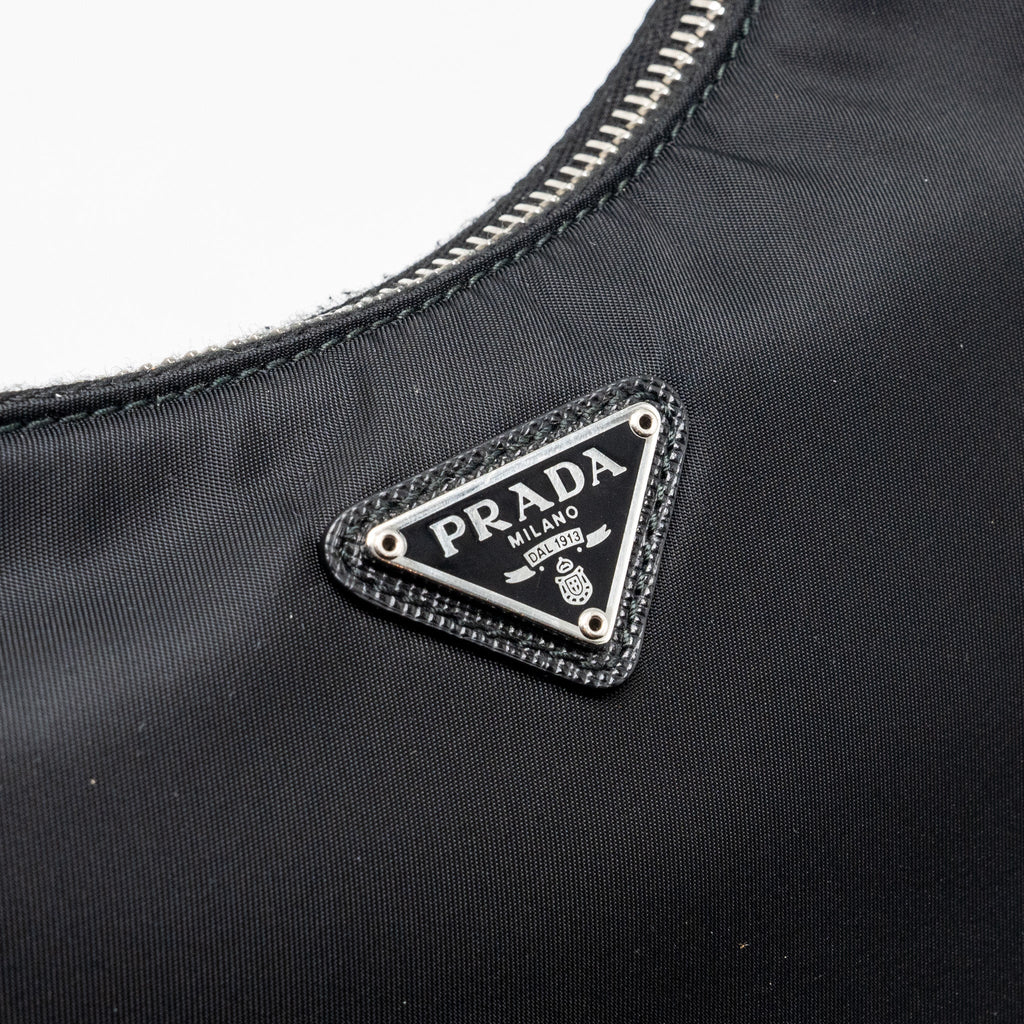 PRADA RE-EDITION 2005 NYLON BAG BLACK SHW