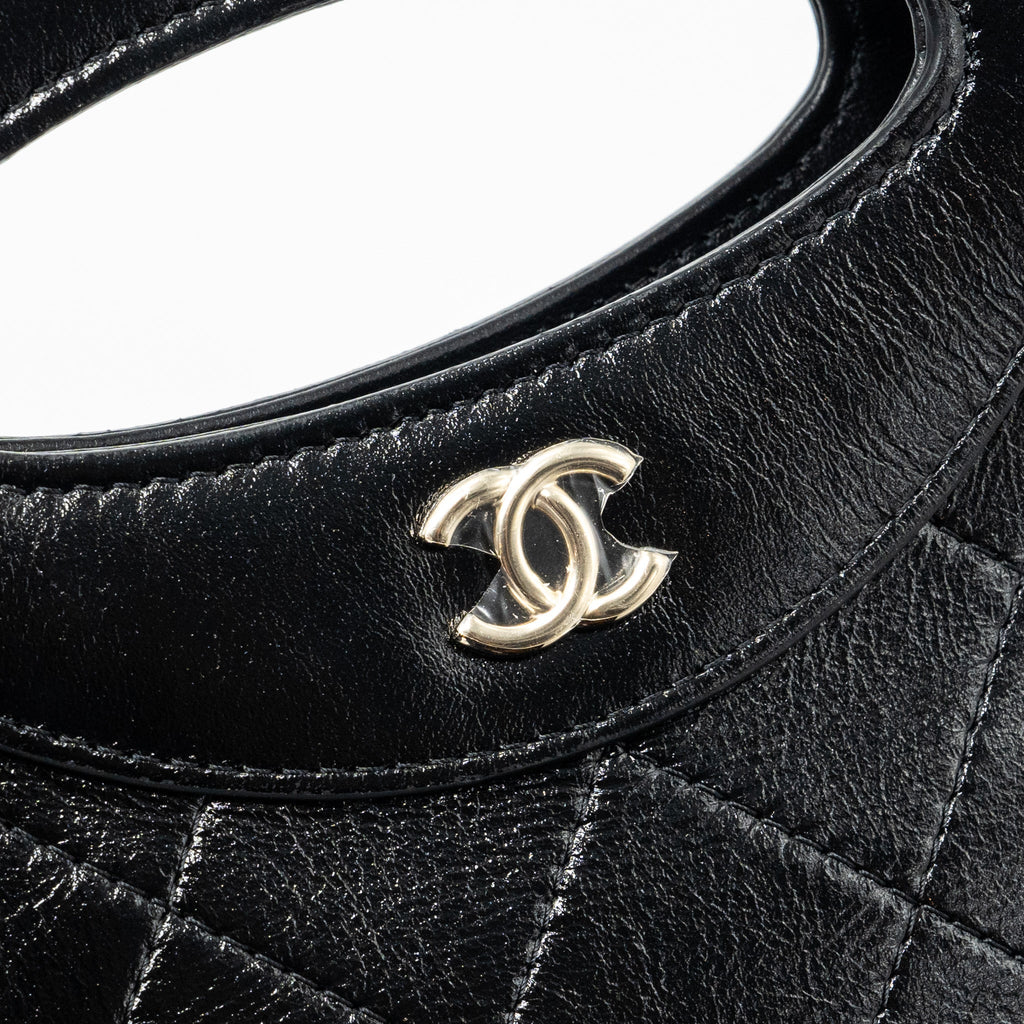CHANEL 24C MINI 31 CLUTCH WITH CHAIN SHINY CALFSKIN BLACK LGHW (MICROCHIP)