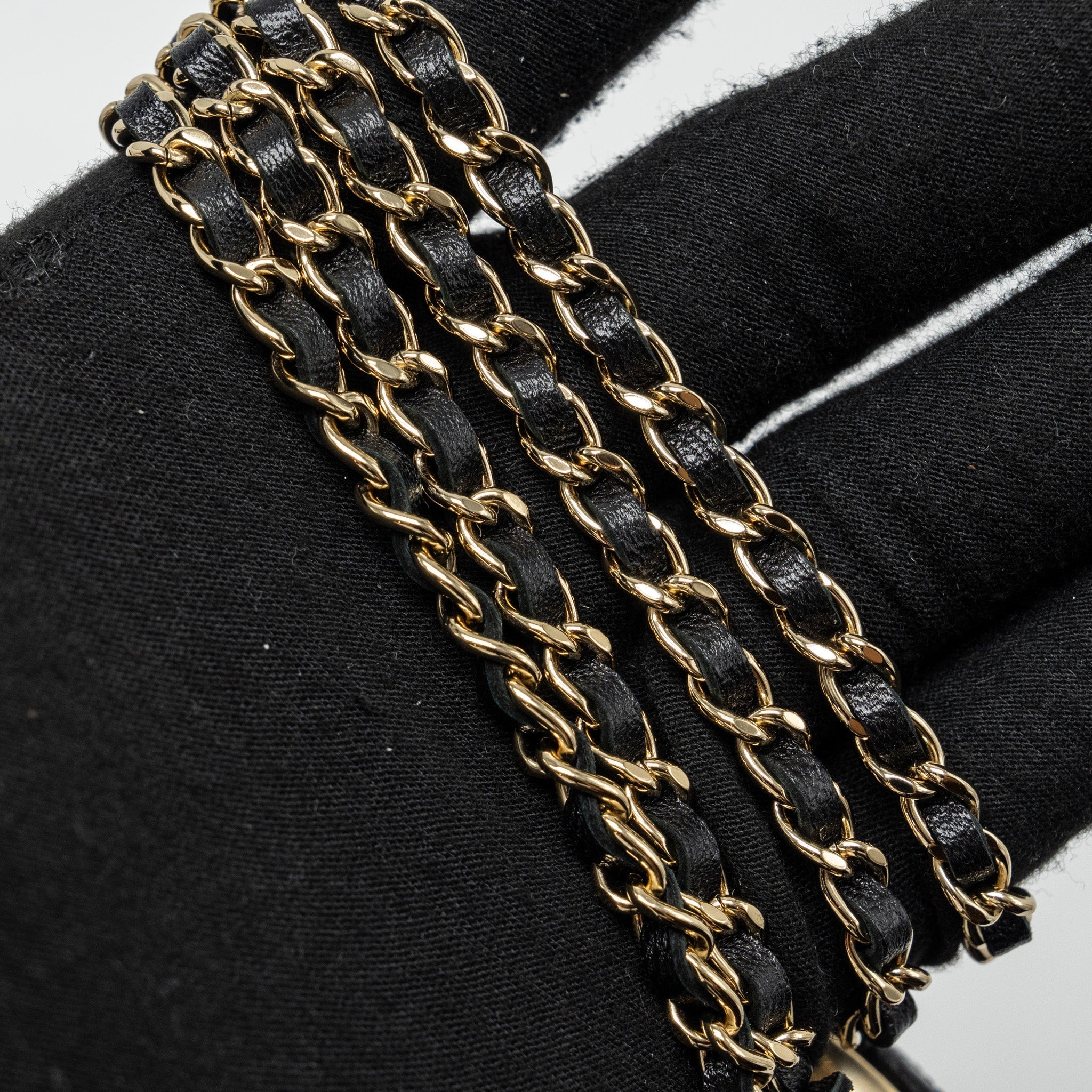 CHANEL LIPSTICK CASE ON CHAIN LAMBSKIN BLACK LGHW