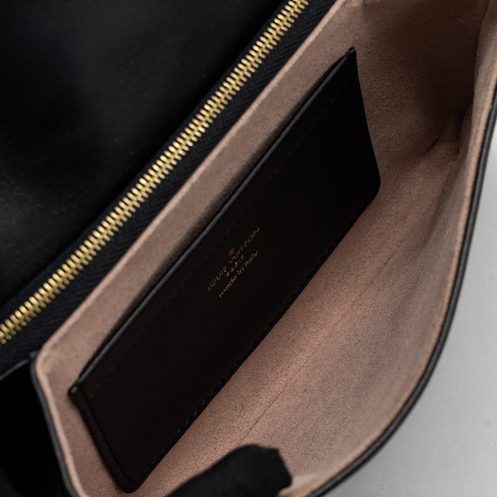 LOUIS VUITTON POCHETTE COUSSIN LAMBSKIN BLACK GHW