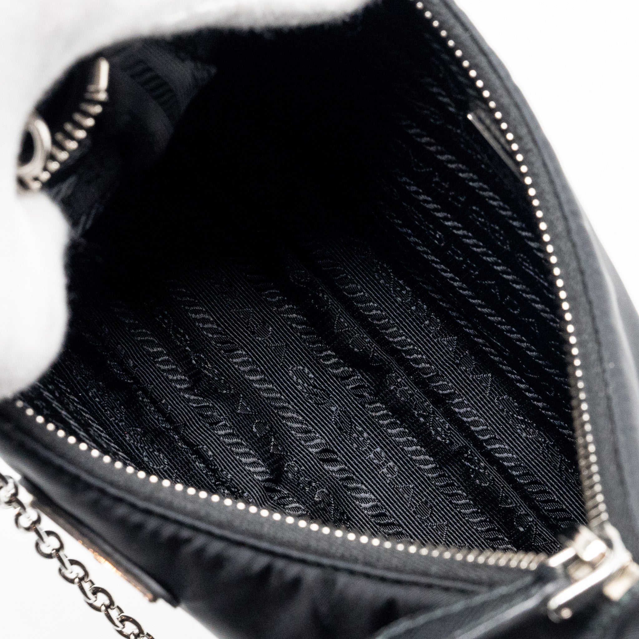 PRADA RE-EDITION 2005 NYLON BAG BLACK SHW
