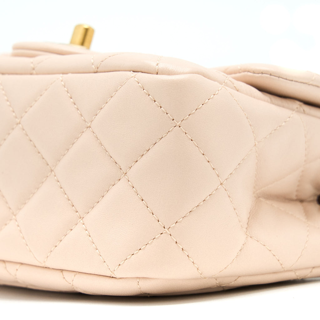 CHANEL 22C PEARL CRUSH MINI SQUARE FLAP BAG LAMBSKIN LIGHT BEIGE GHW